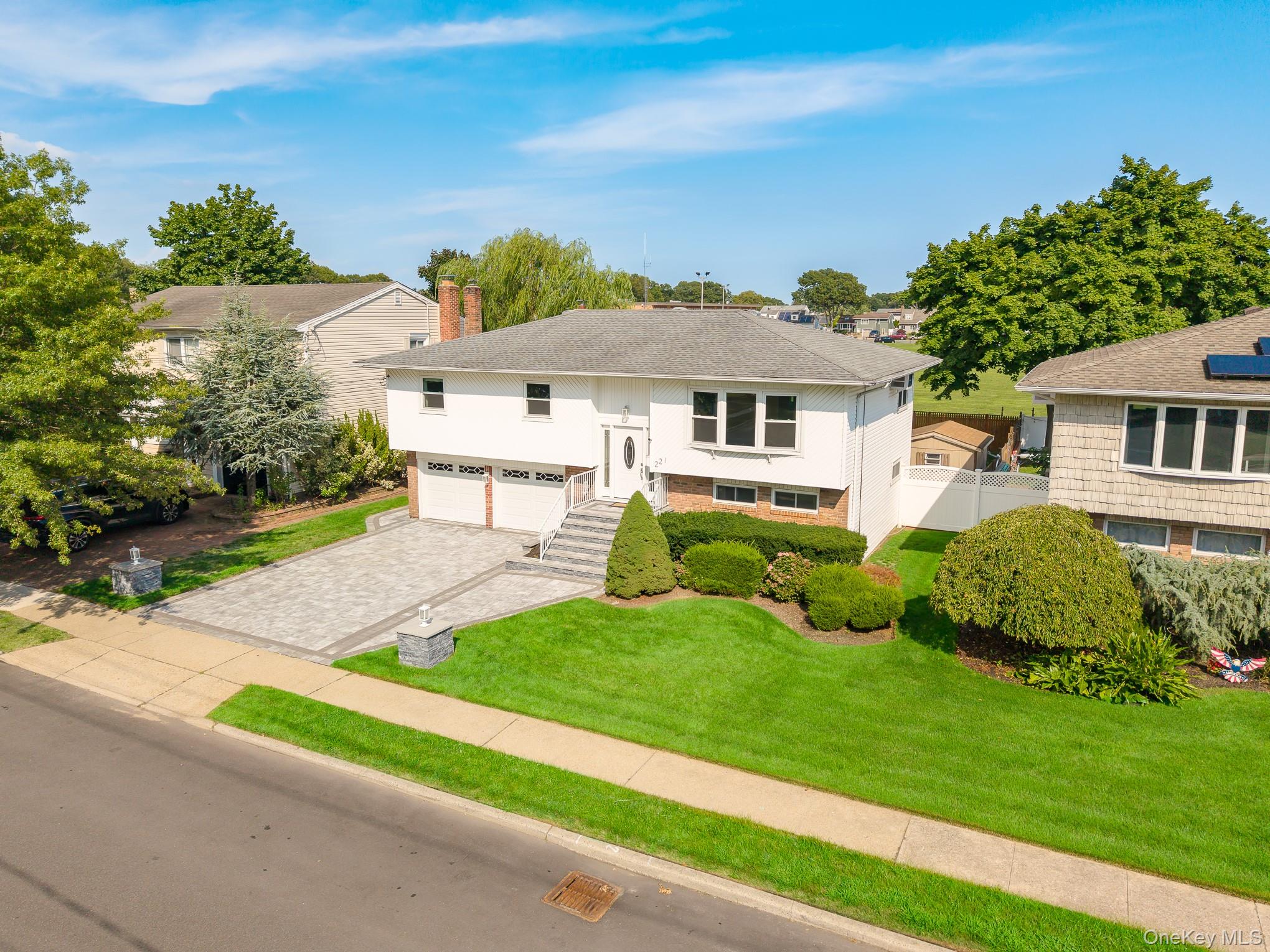 221 Roosevelt Avenue – For Sale photo 42