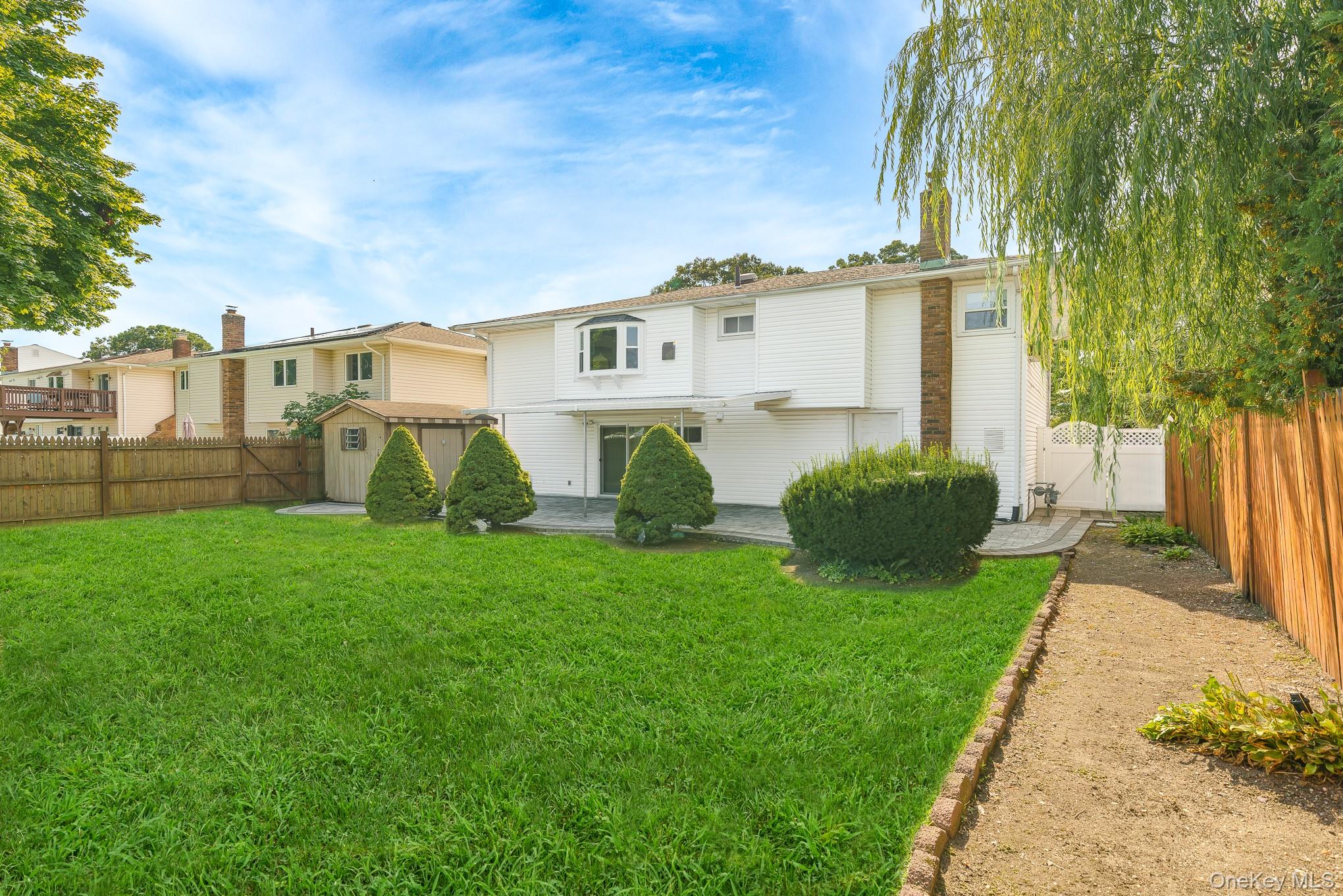 221 Roosevelt Avenue – For Sale photo 5