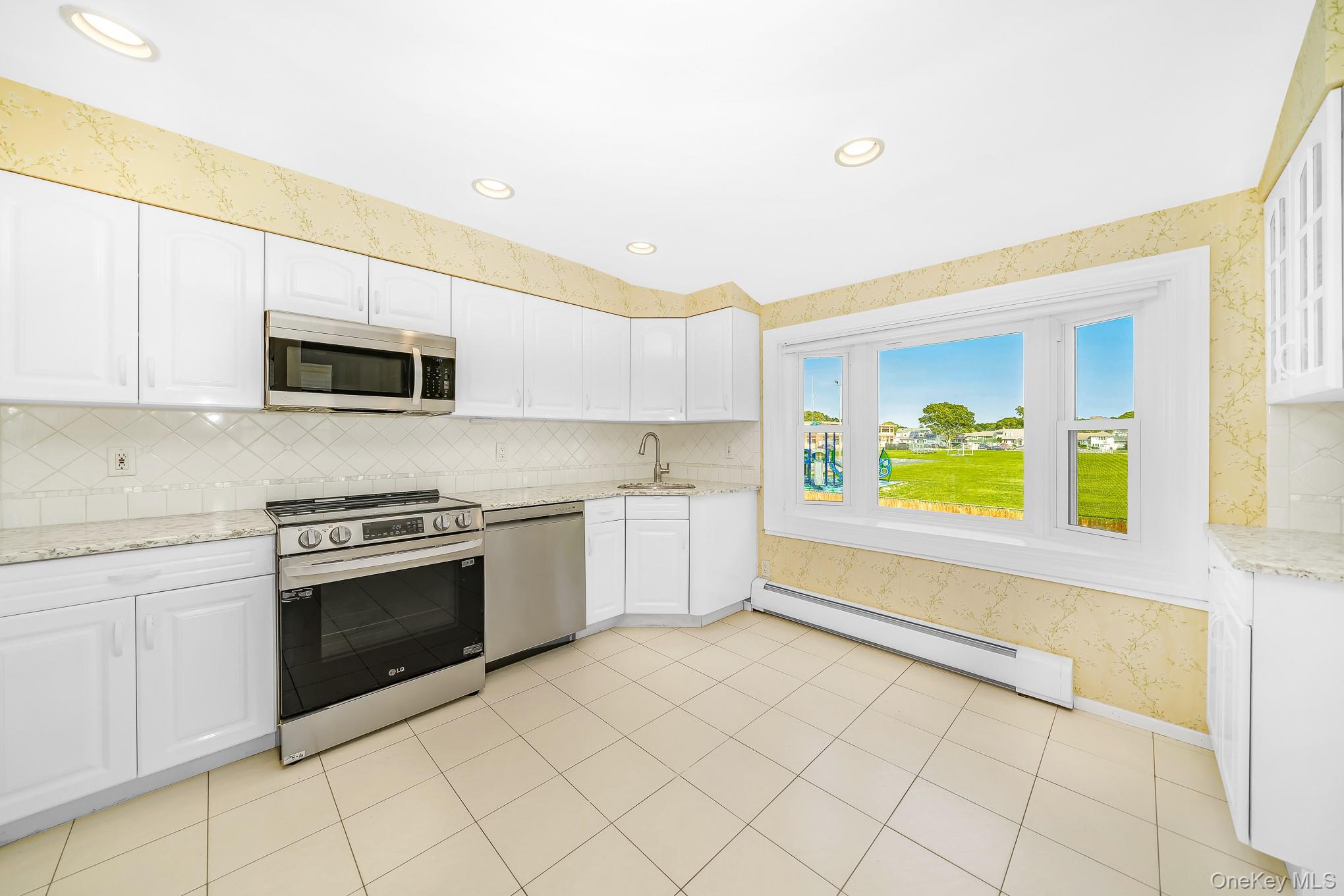 221 Roosevelt Avenue – For Sale photo 18
