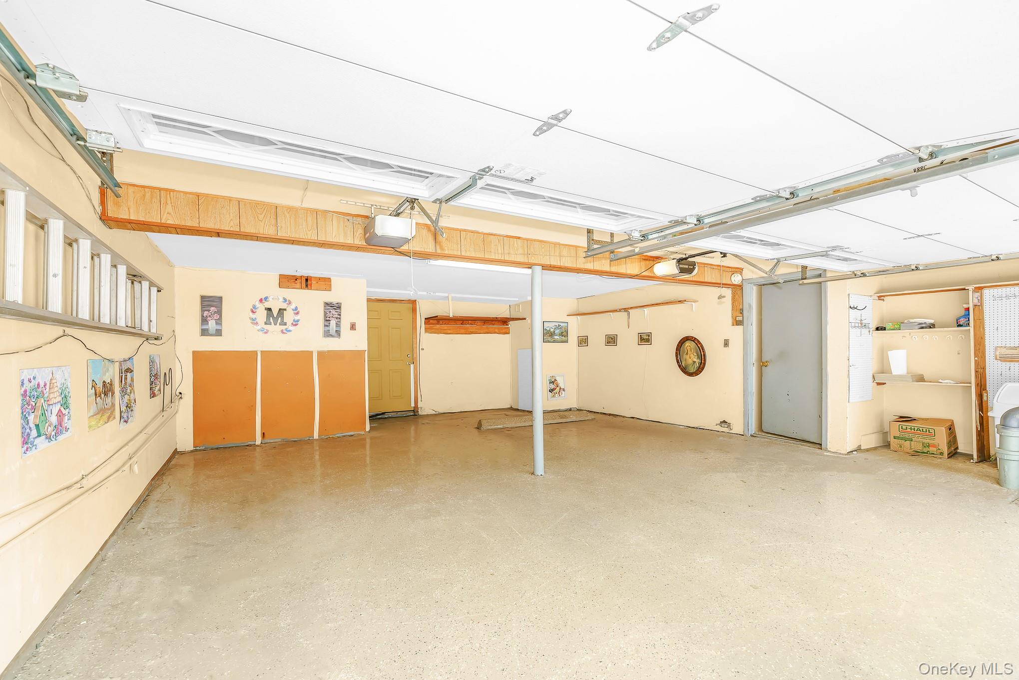 221 Roosevelt Avenue – For Sale photo 38