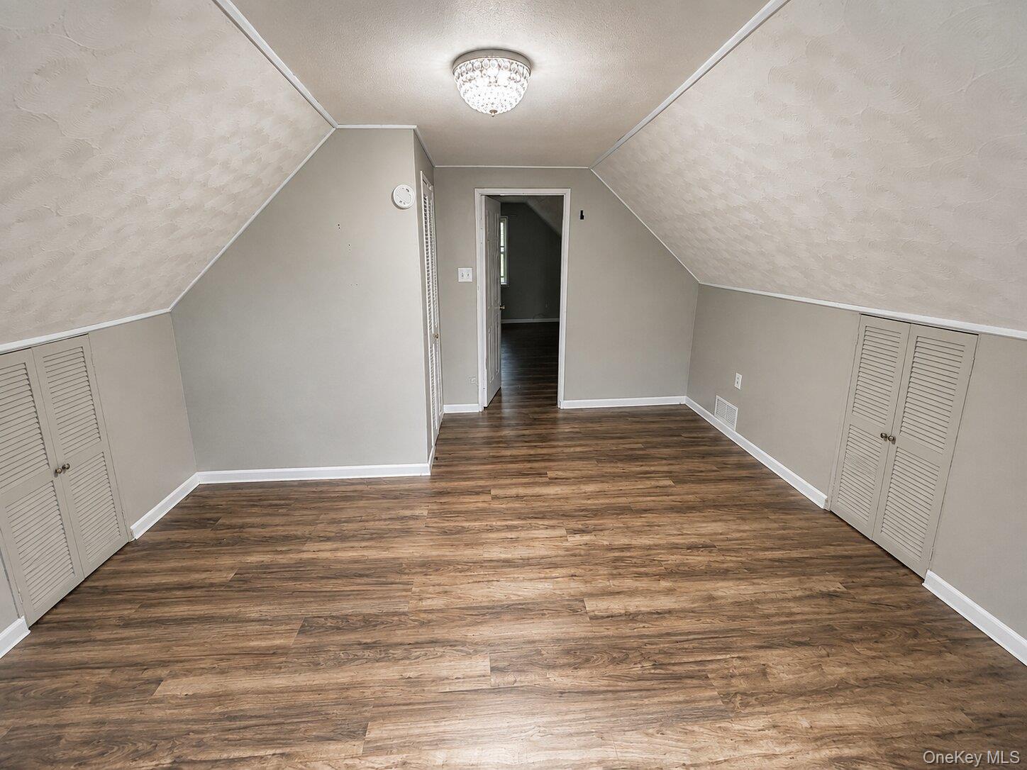 17 Greenview Avenue – For Rent photo 15