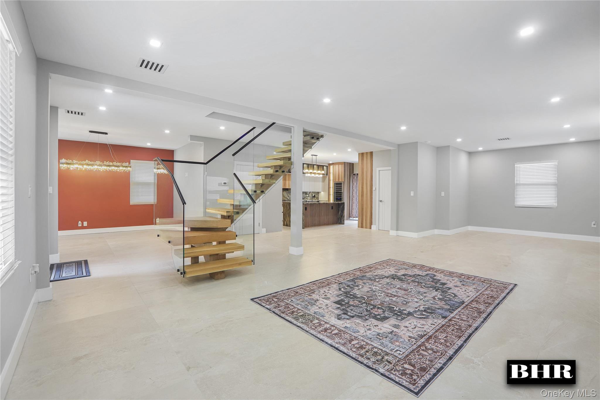 190 Kensington Street – For Sale photo 4