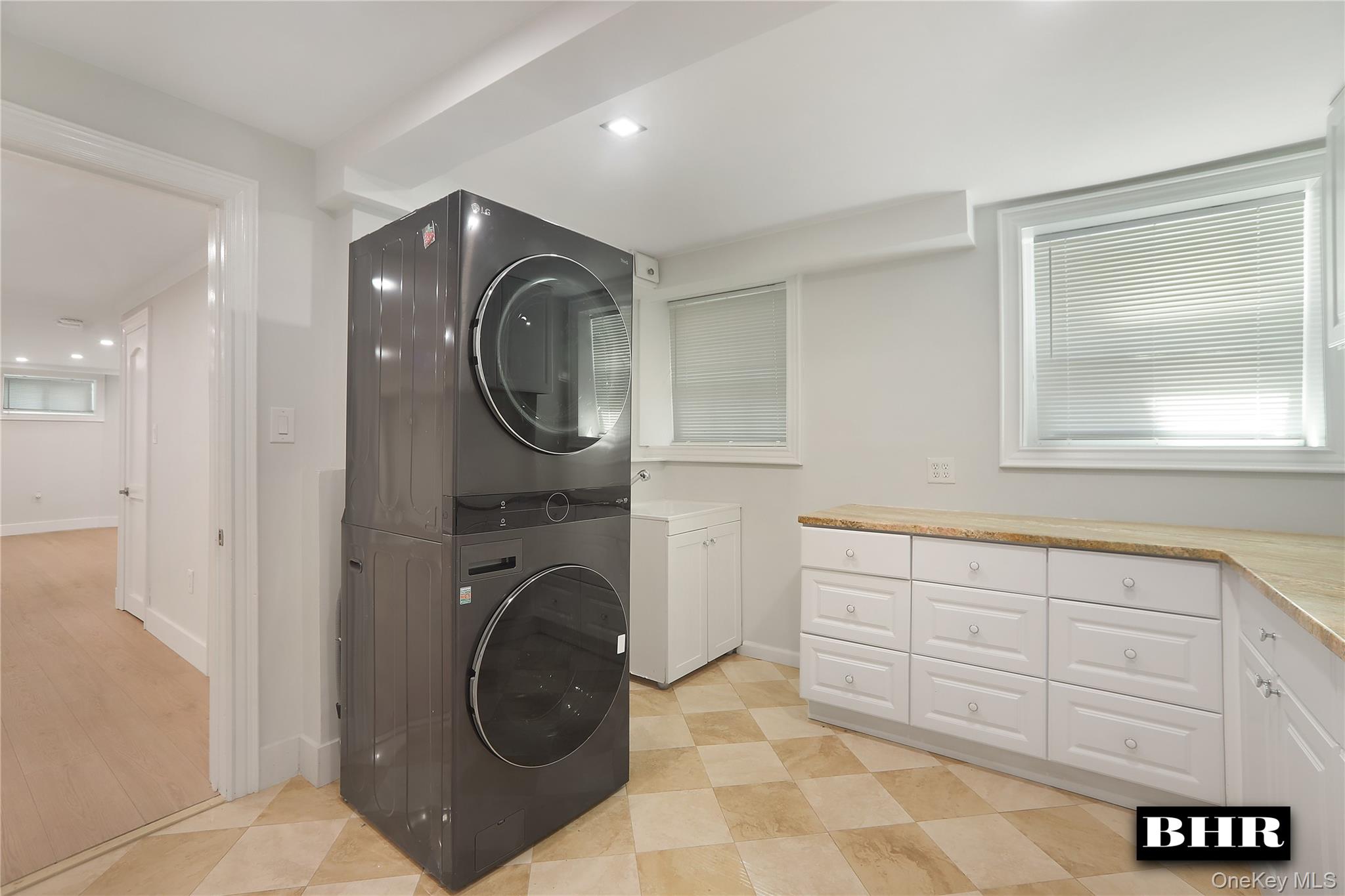 190 Kensington Street – For Sale photo 24