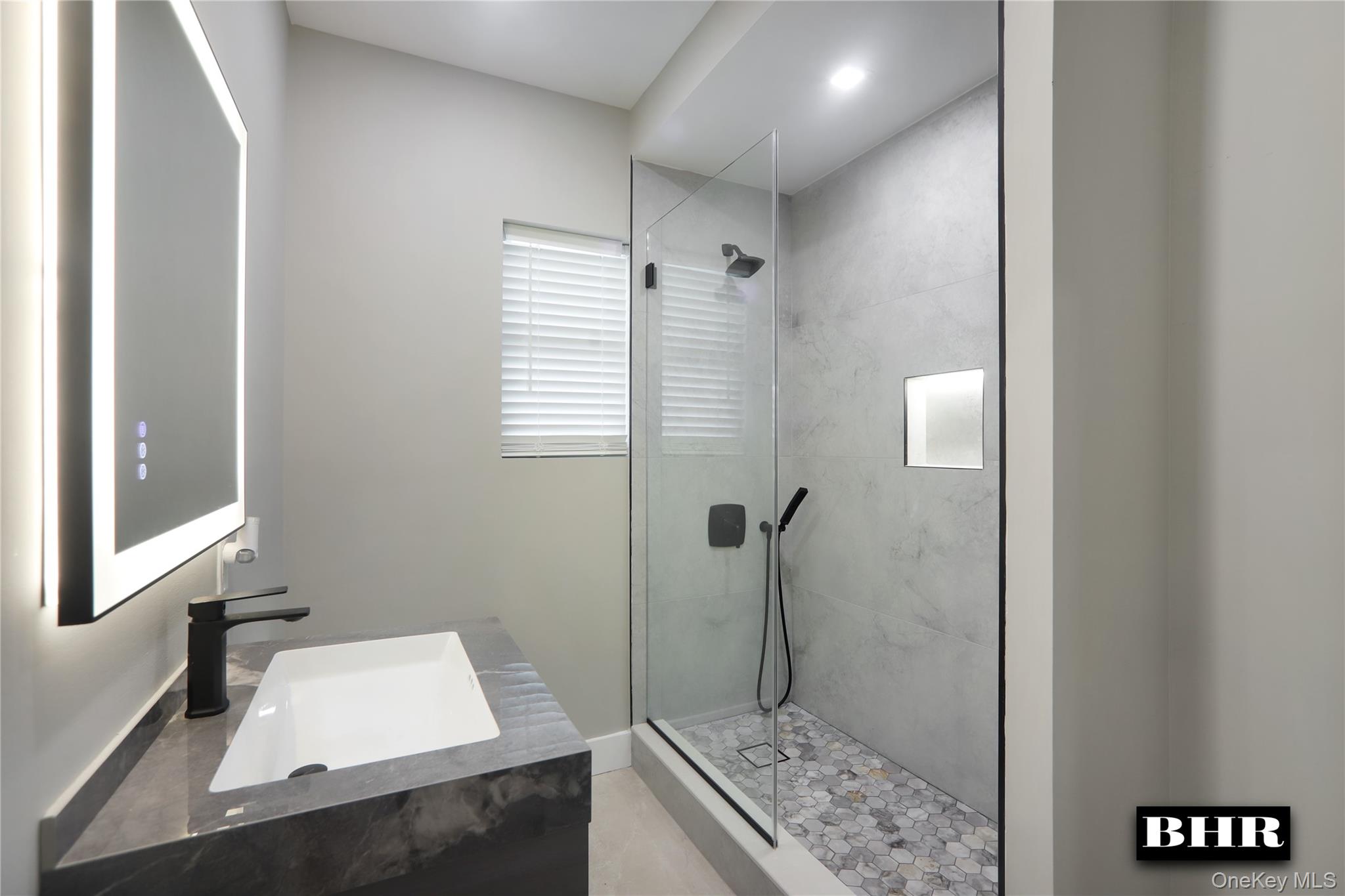 190 Kensington Street – For Sale photo 36
