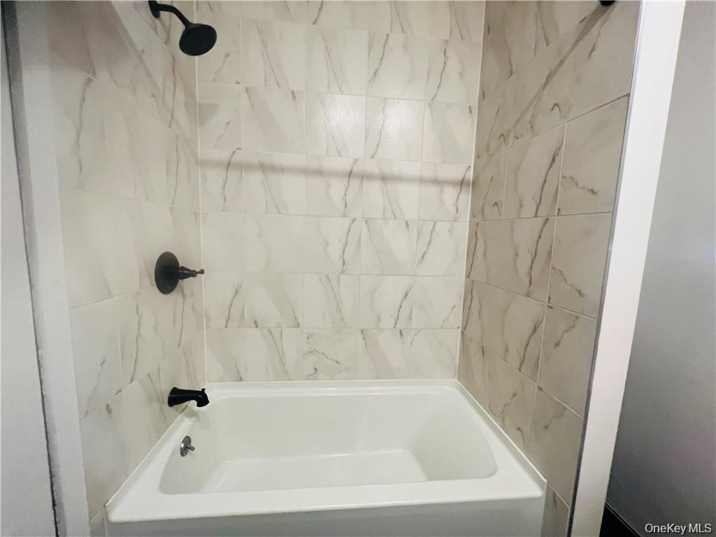 25 Forester Avenue – For Rent photo 11
