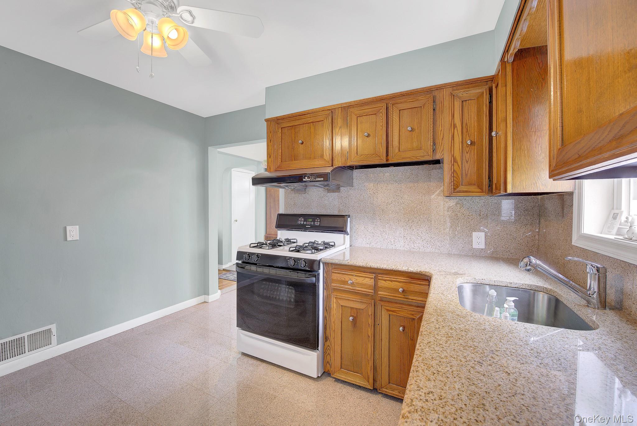 409 Saint Agnes Place – For Sale photo 21