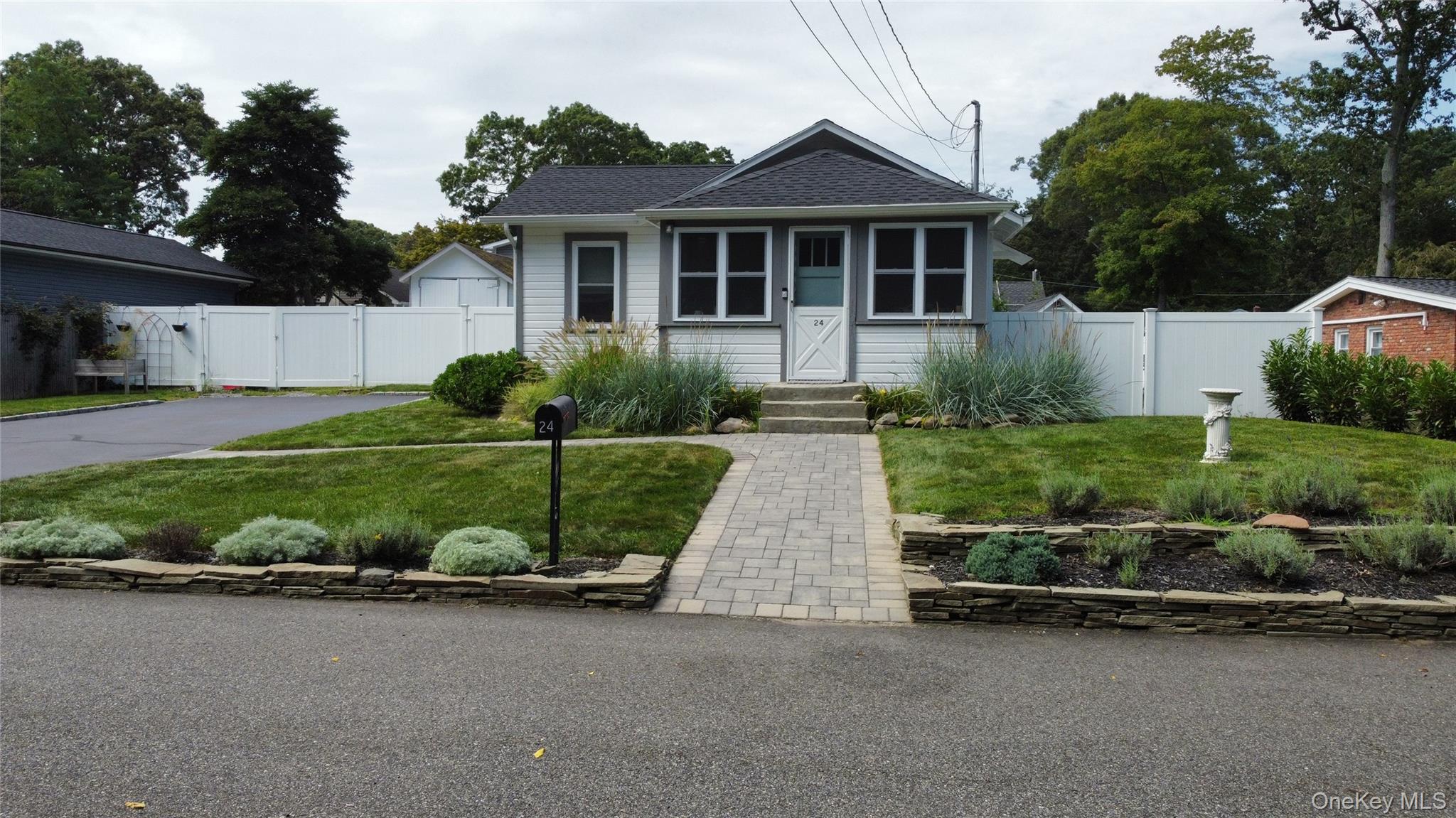 24 Canary Road – For Sale