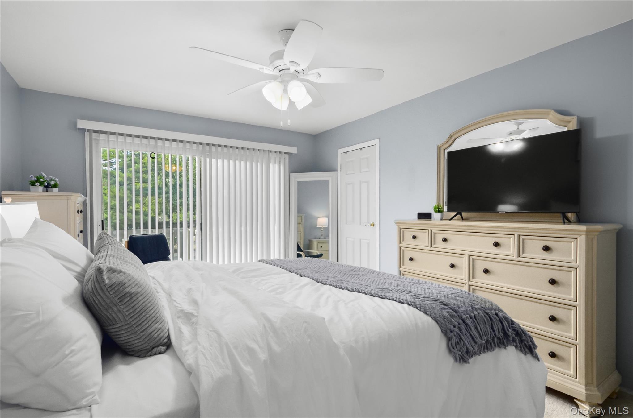 213 Springmeadow Drive, Unit K photo 17