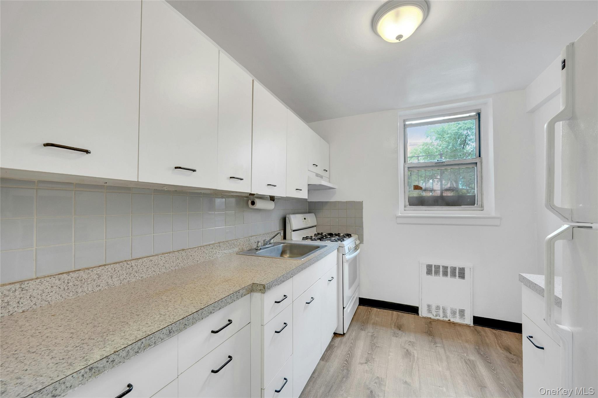 5610 Netherland Avenue, Unit 1G photo 3