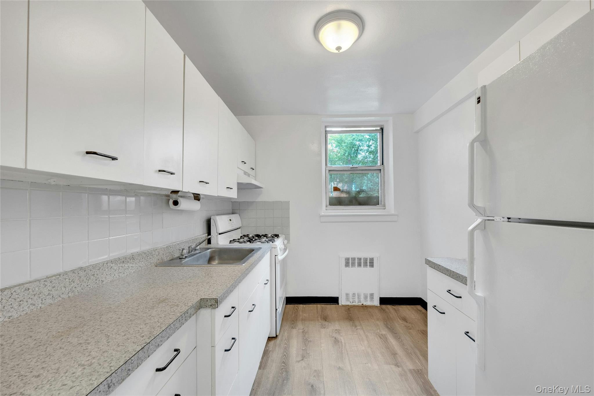 5610 Netherland Avenue, Unit 1G