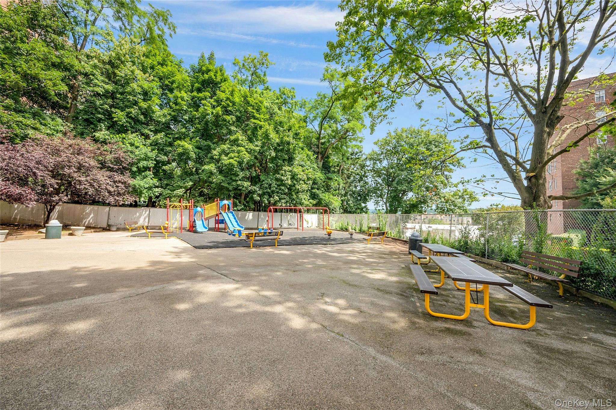 5610 Netherland Avenue, Unit 1G photo 37