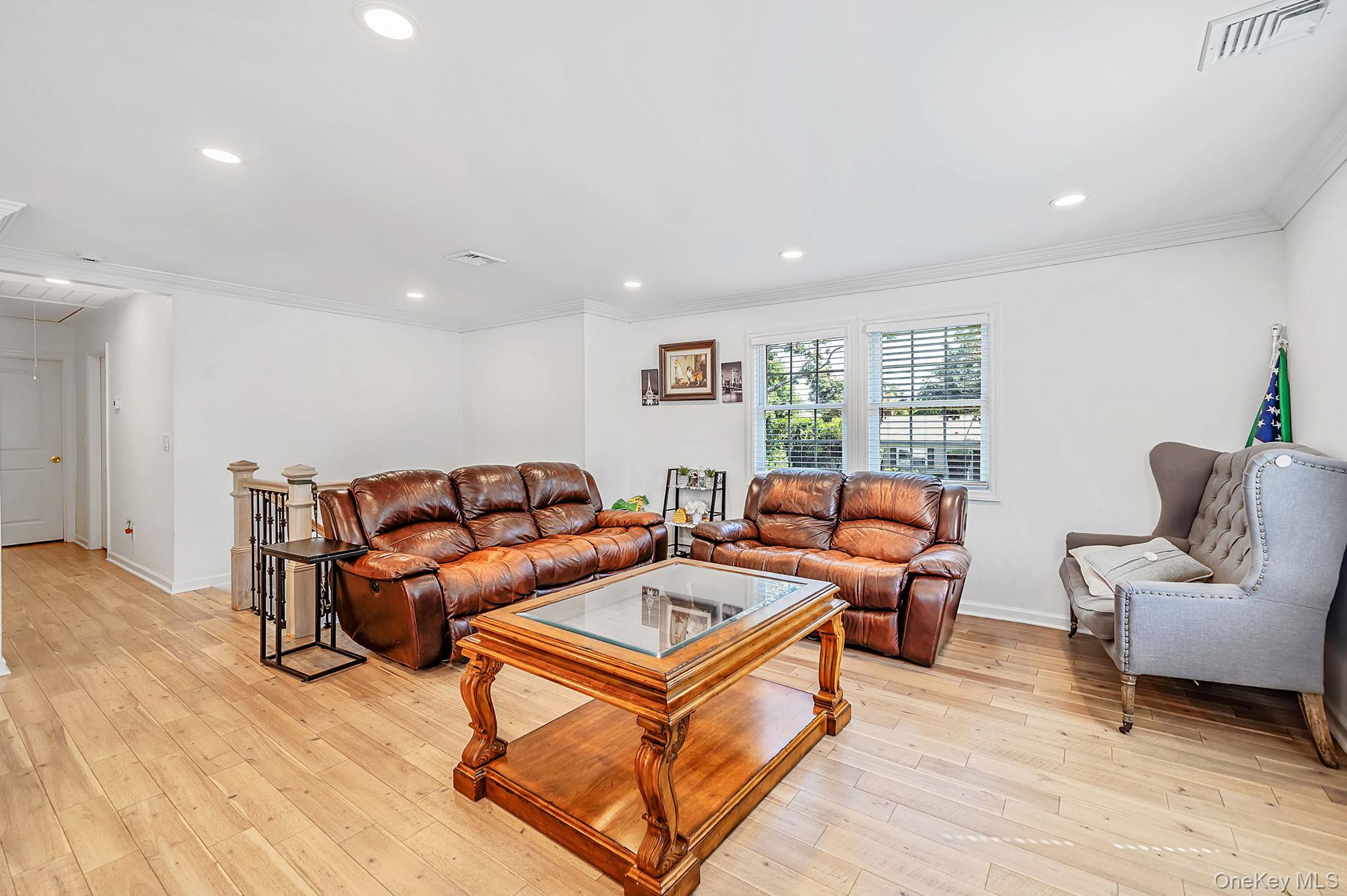 5 Curtis Court – For Sale photo 3