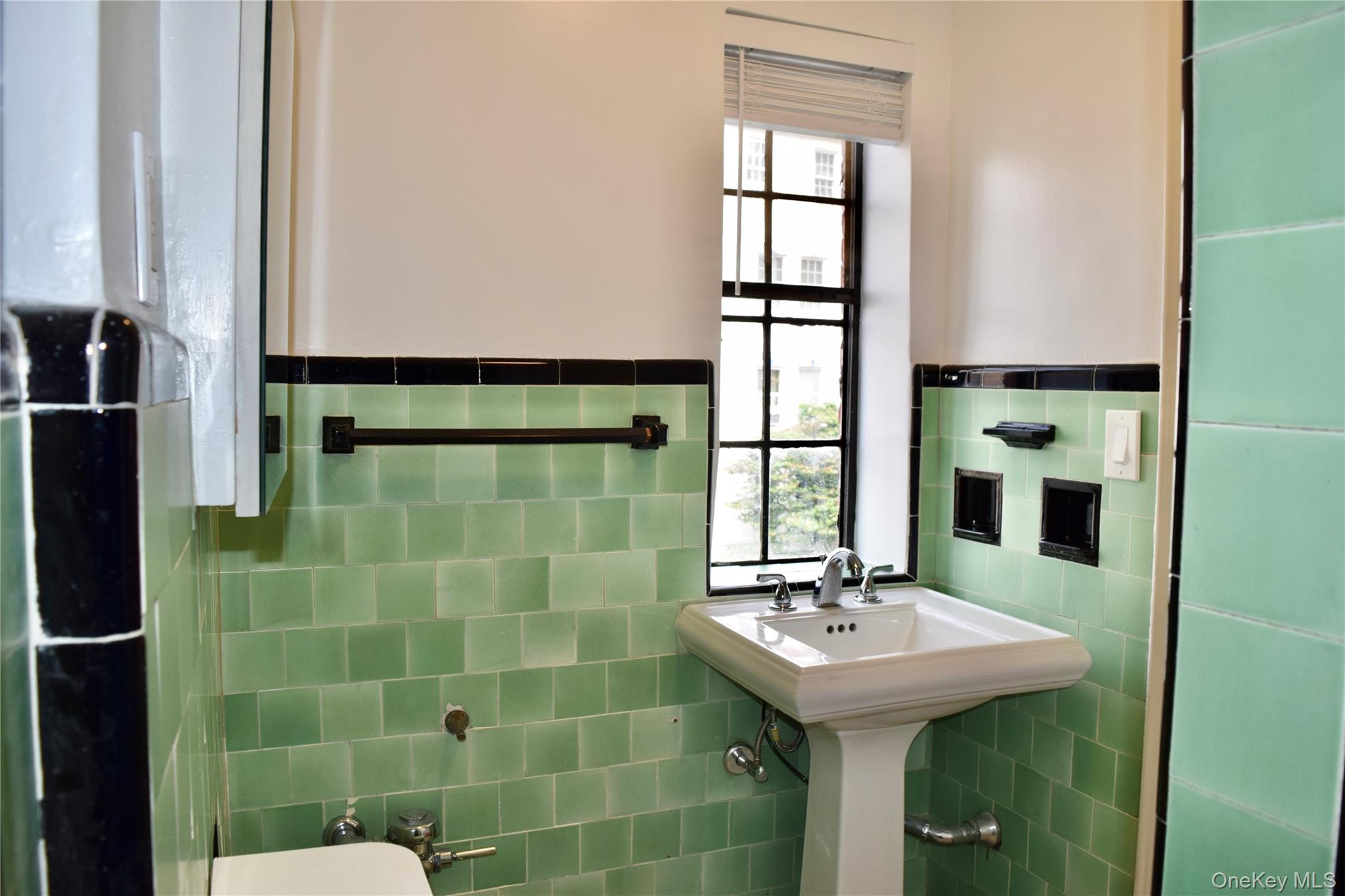 22 Sagamore Road, Unit 2B photo 12