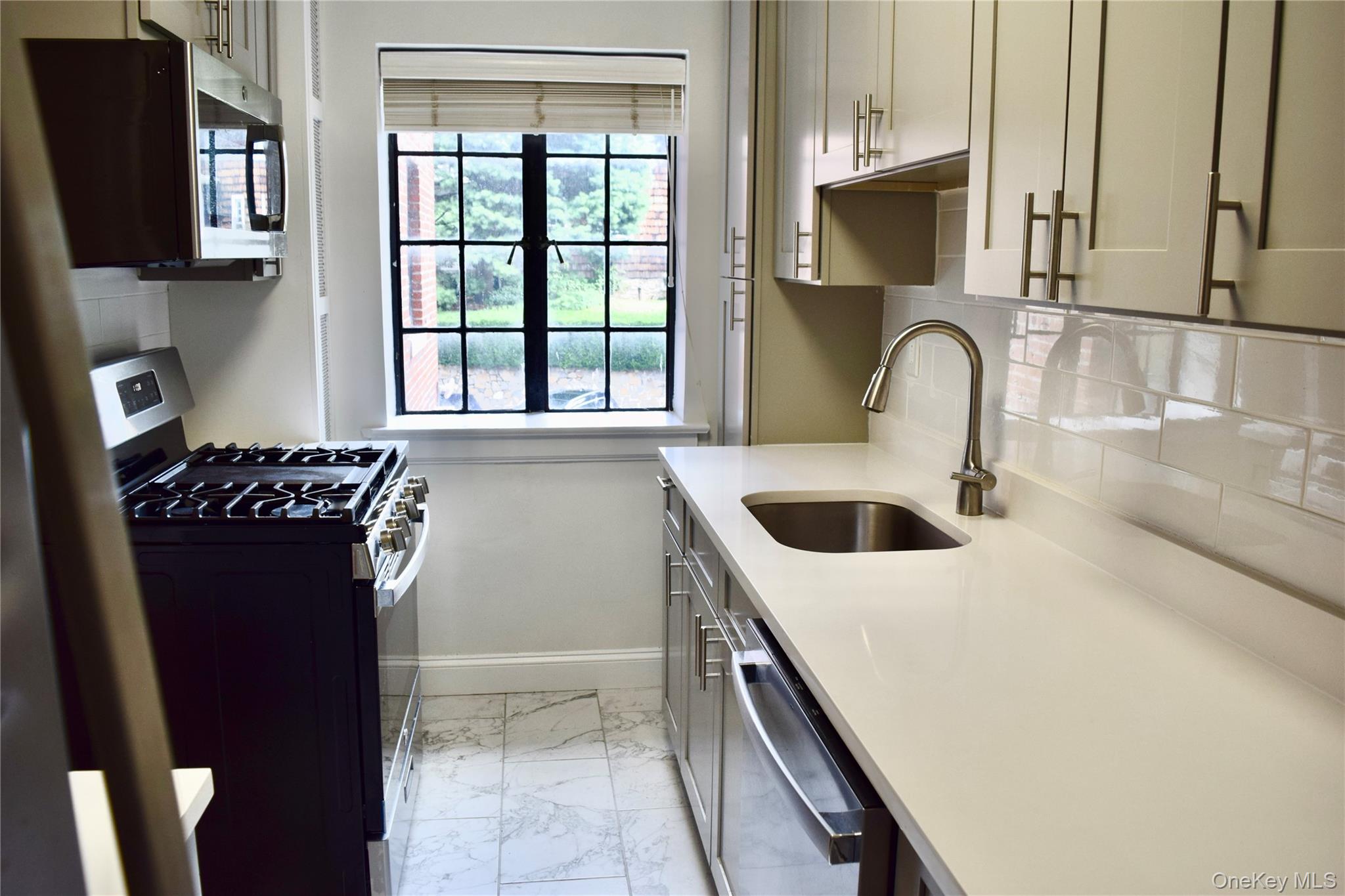 22 Sagamore Road, Unit 2B photo 6
