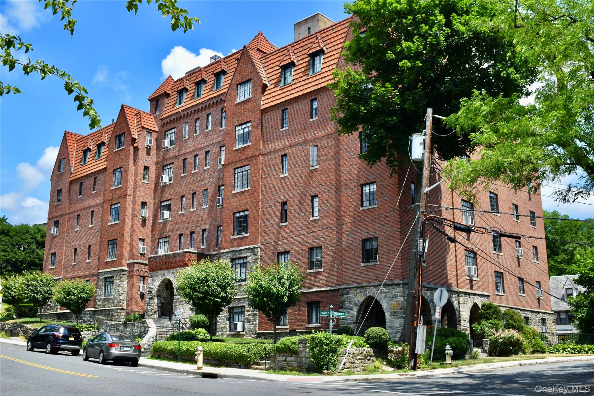 22 Sagamore Road, Unit 2B