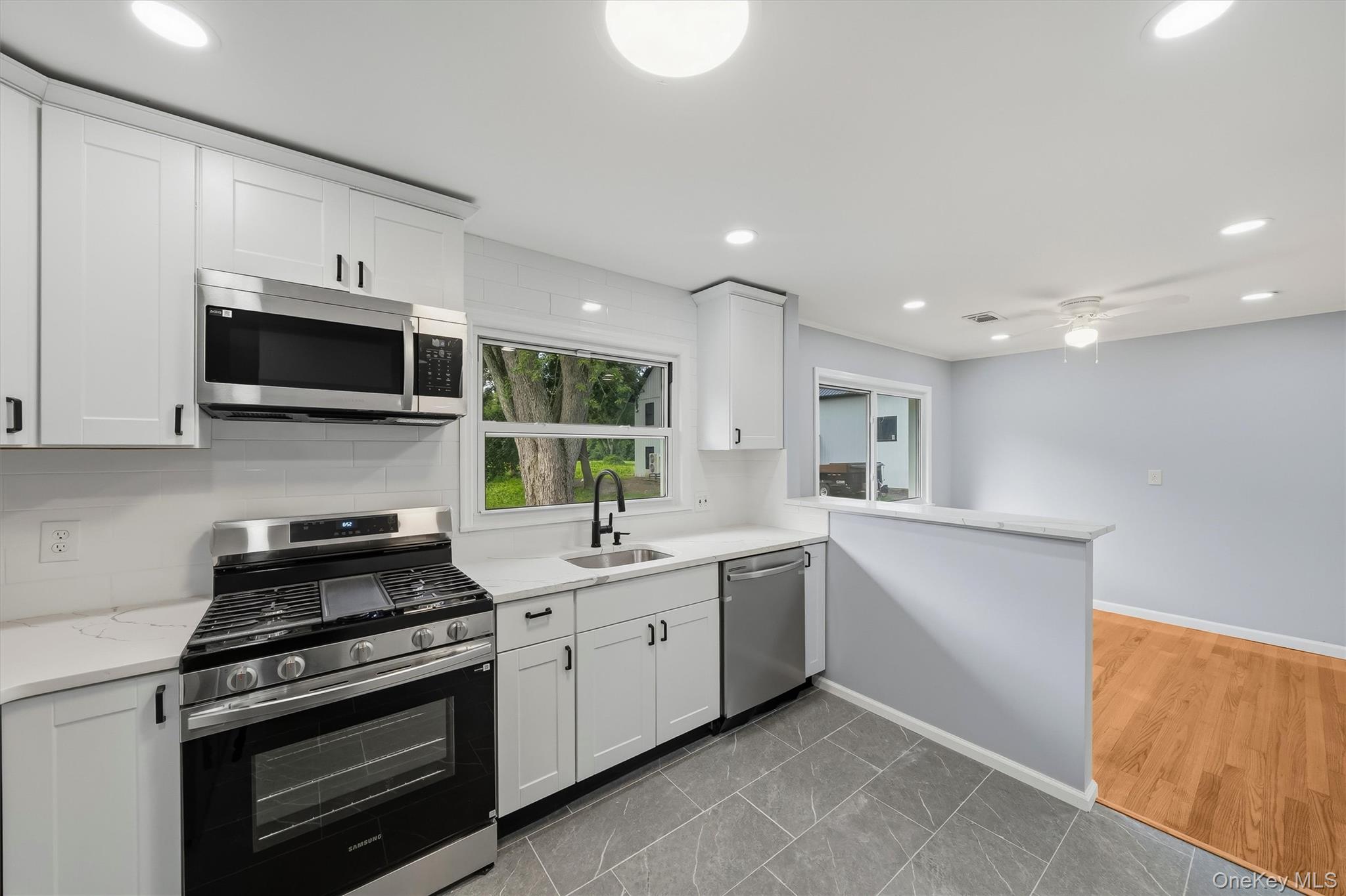 995 State Route 17K – For Sale photo 12