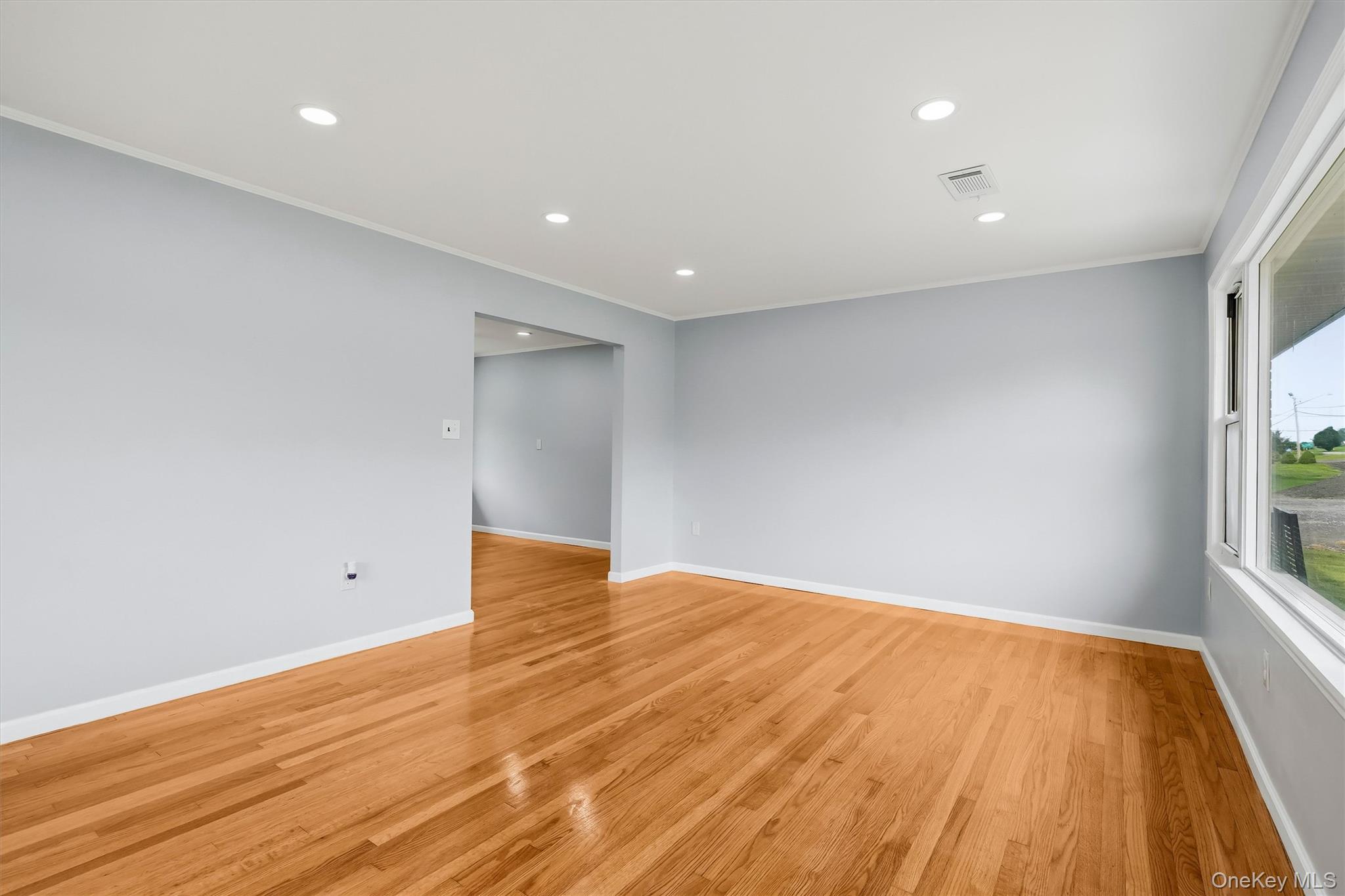 995 State Route 17K – For Sale photo 3