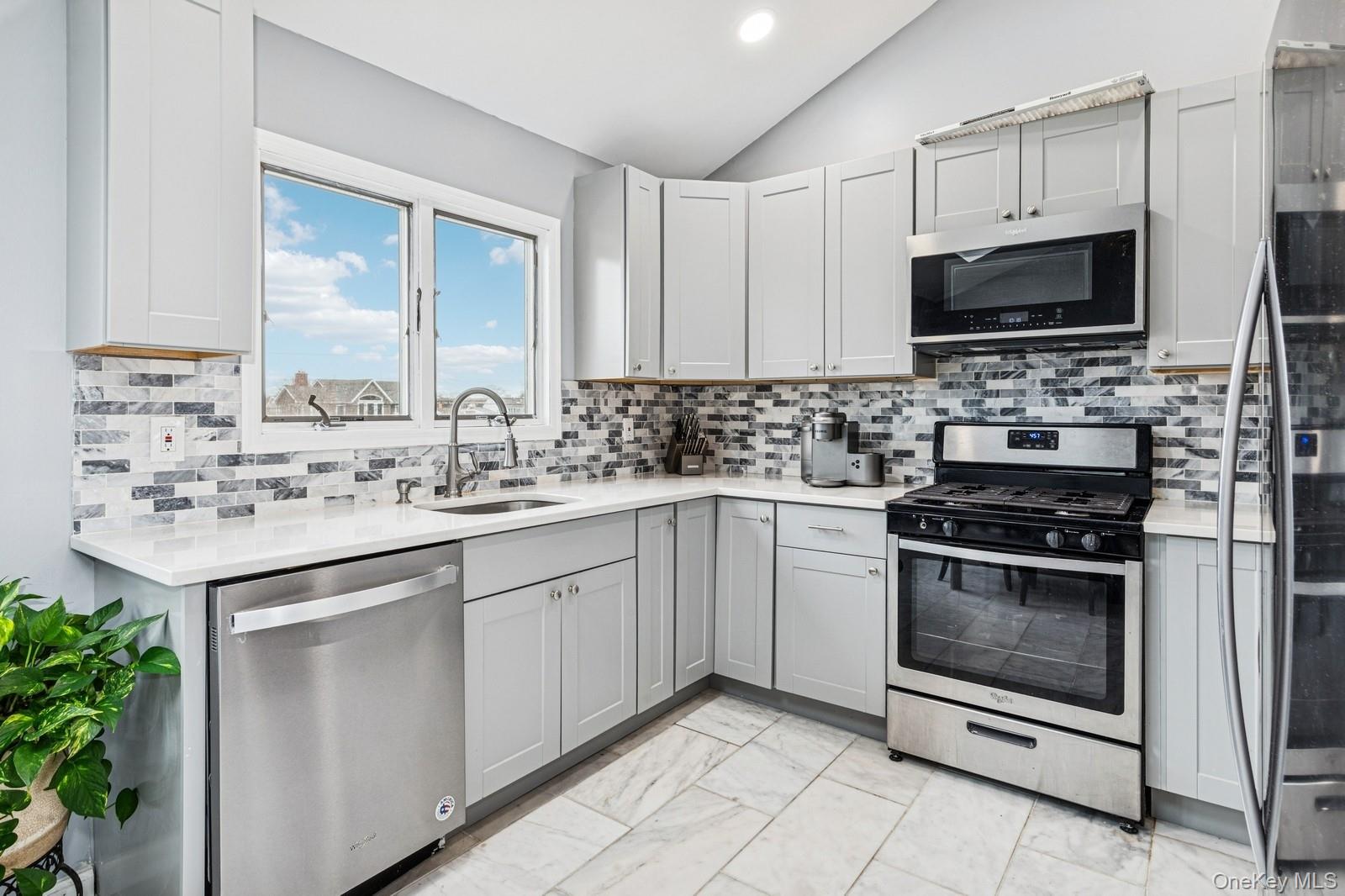 204 Broadway – For Sale photo 5