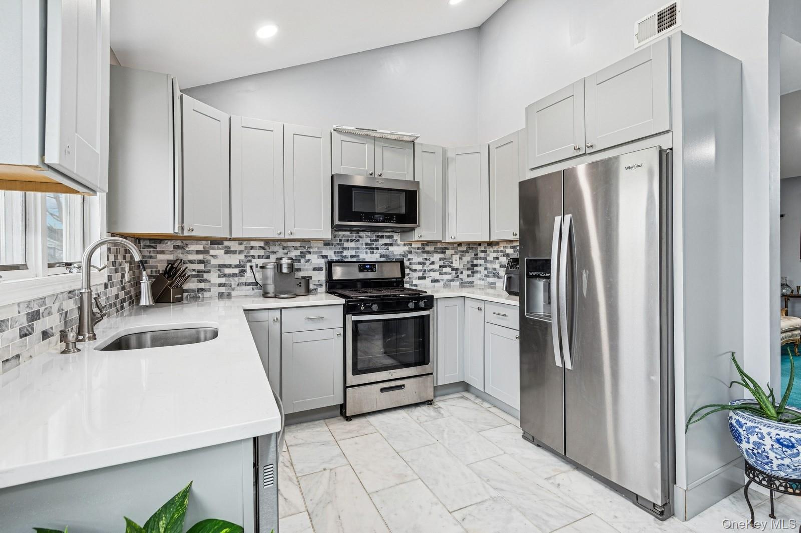 204 Broadway – For Sale photo 6
