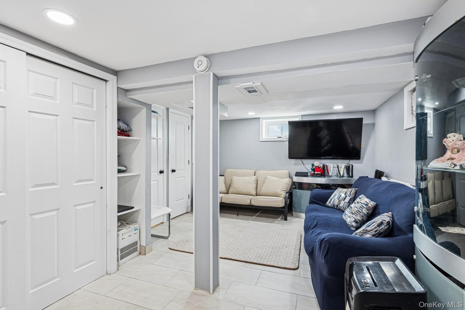 204 Broadway – For Sale photo 27