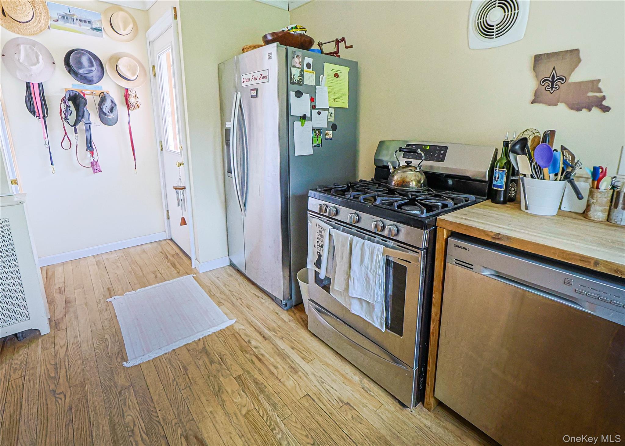 1085 Violet Avenue Avenue – For Sale photo 4