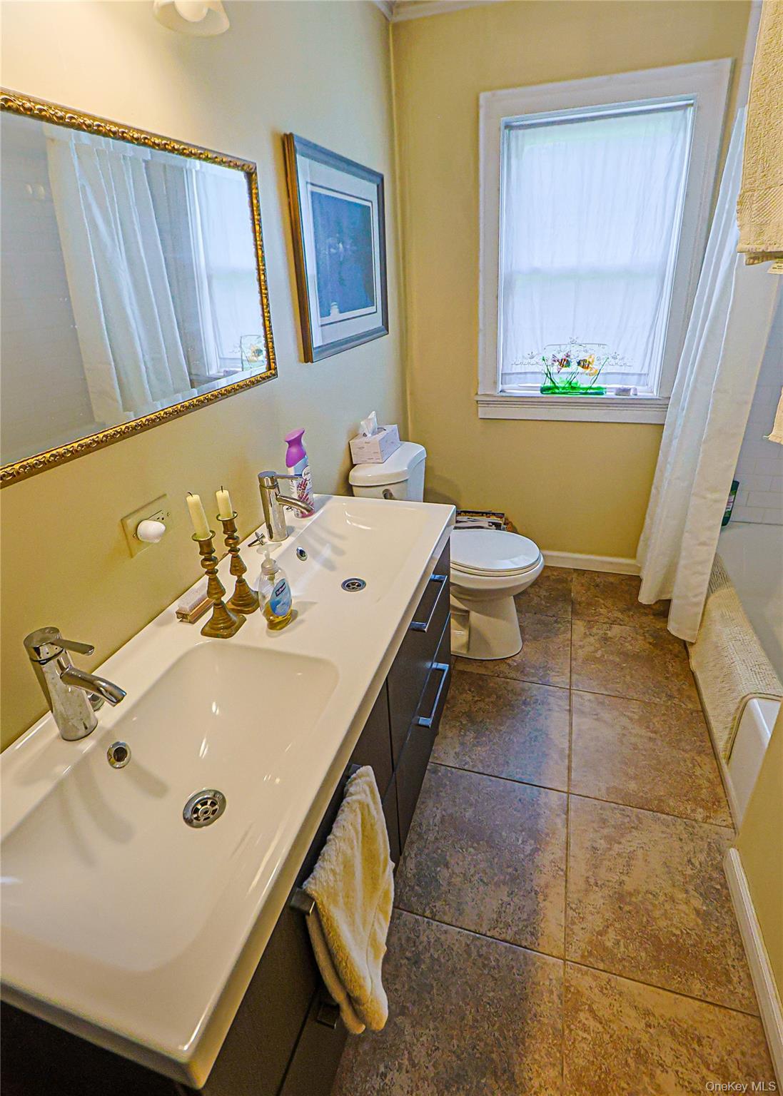 1085 Violet Avenue Avenue – For Sale photo 14