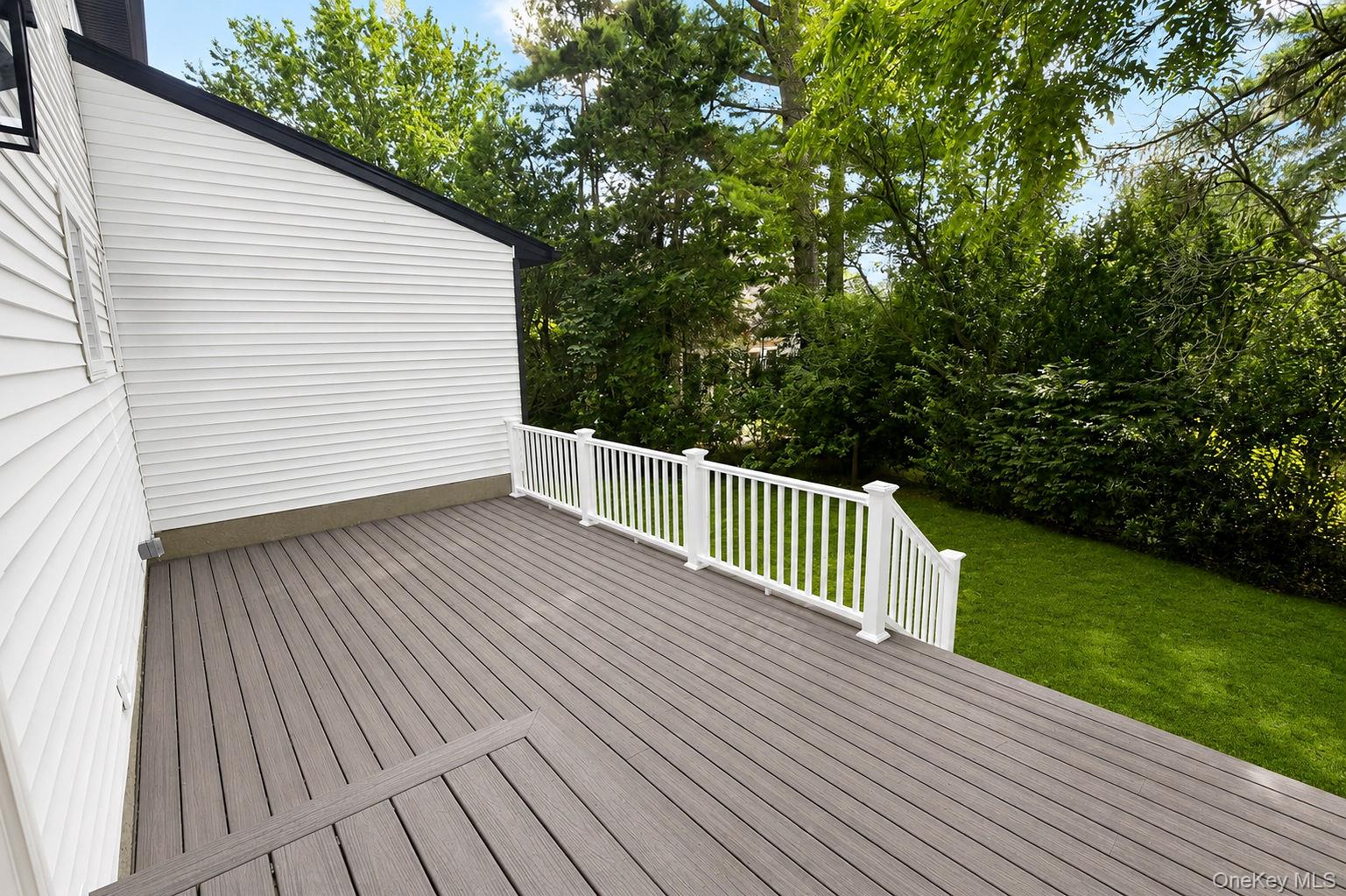 441 Roslyn Road – For Sale photo 47