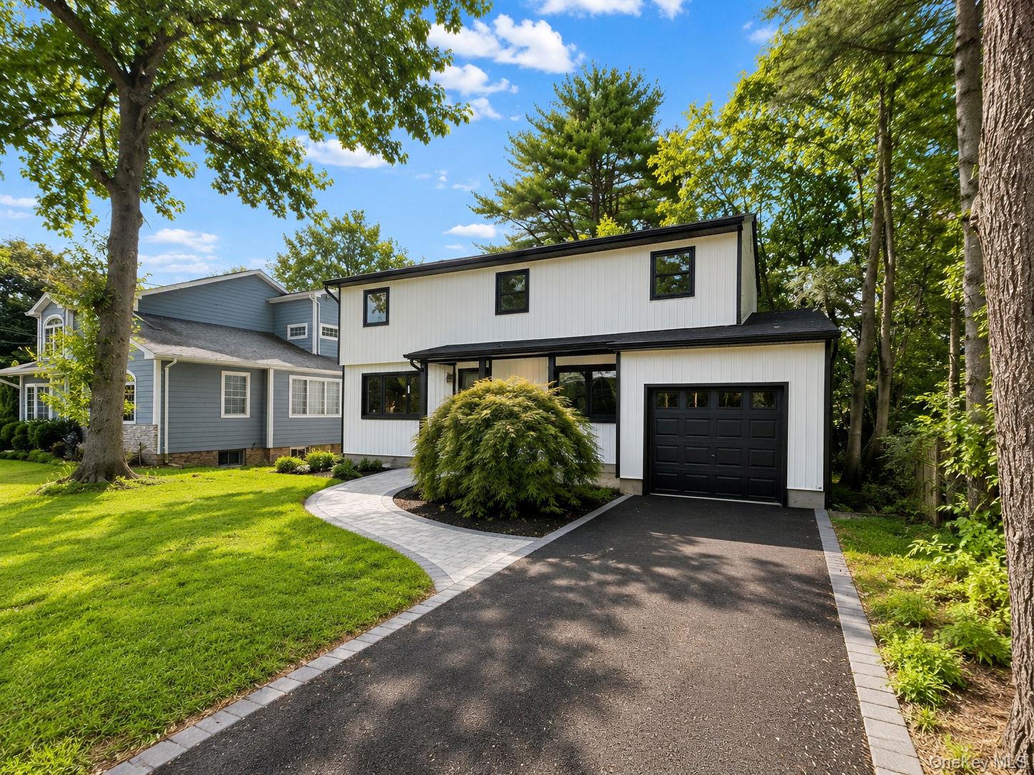 441 Roslyn Road – For Sale photo 3