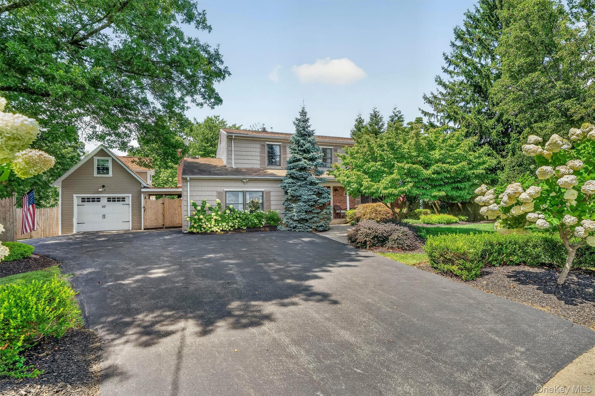112 Mercury Court – For Sale photo 2