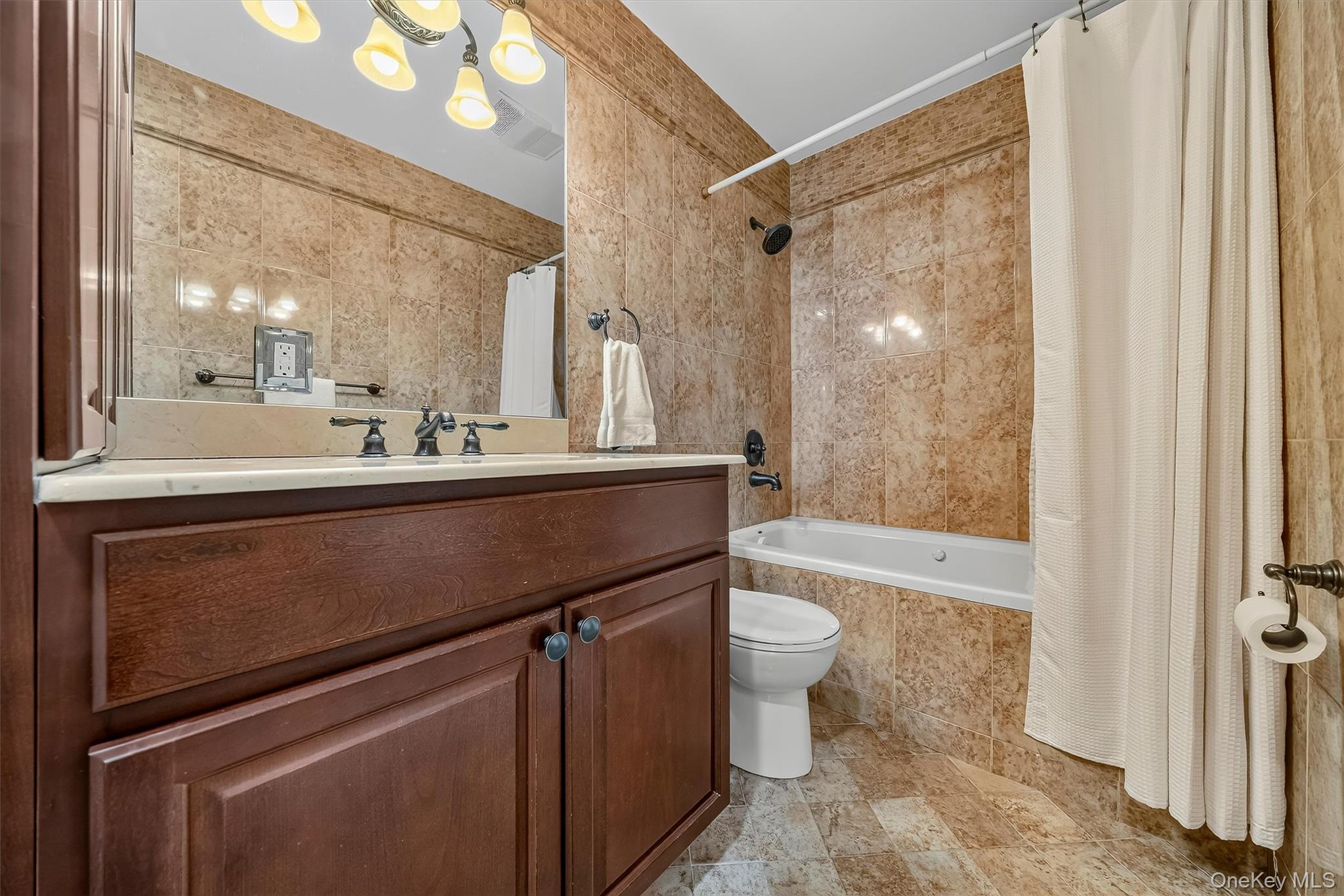 112 Mercury Court – For Sale photo 33