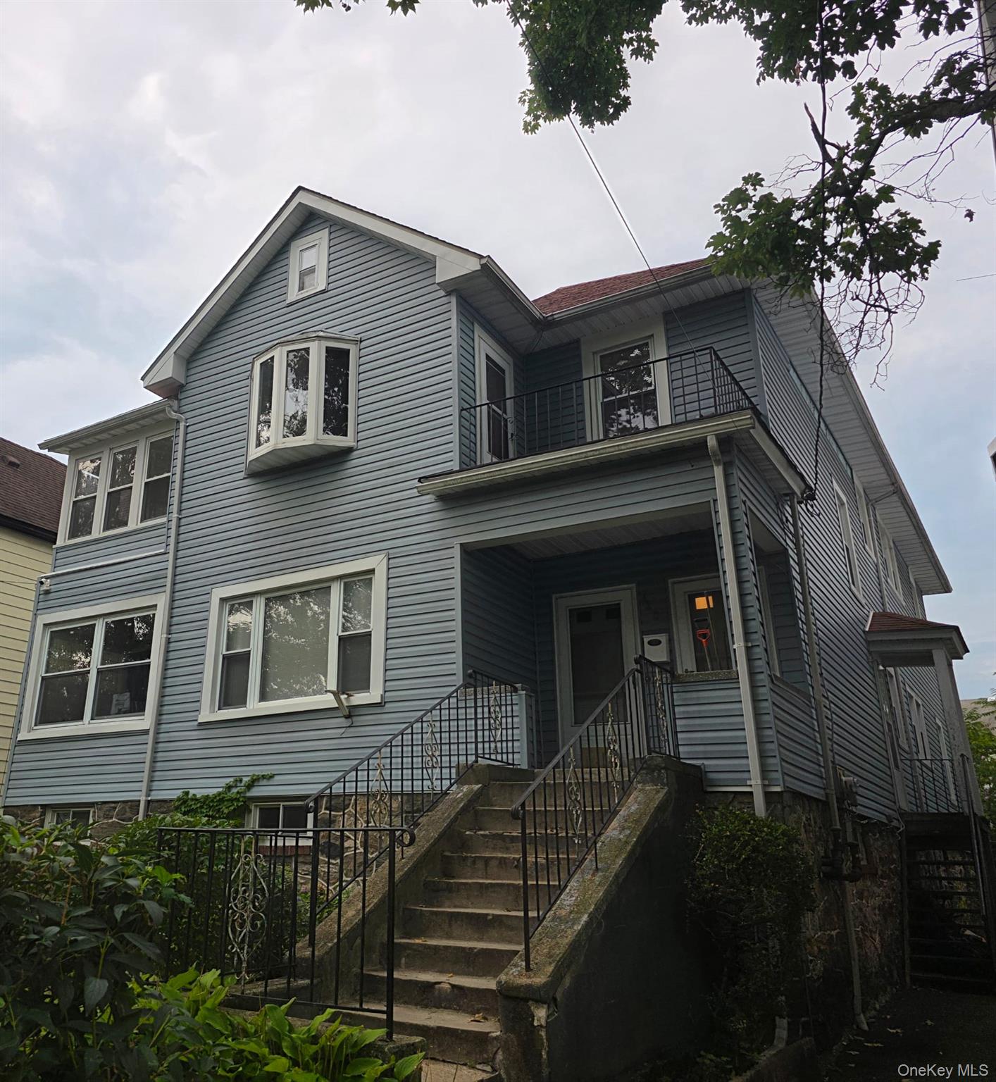 420 Bedford Avenue – For Rent