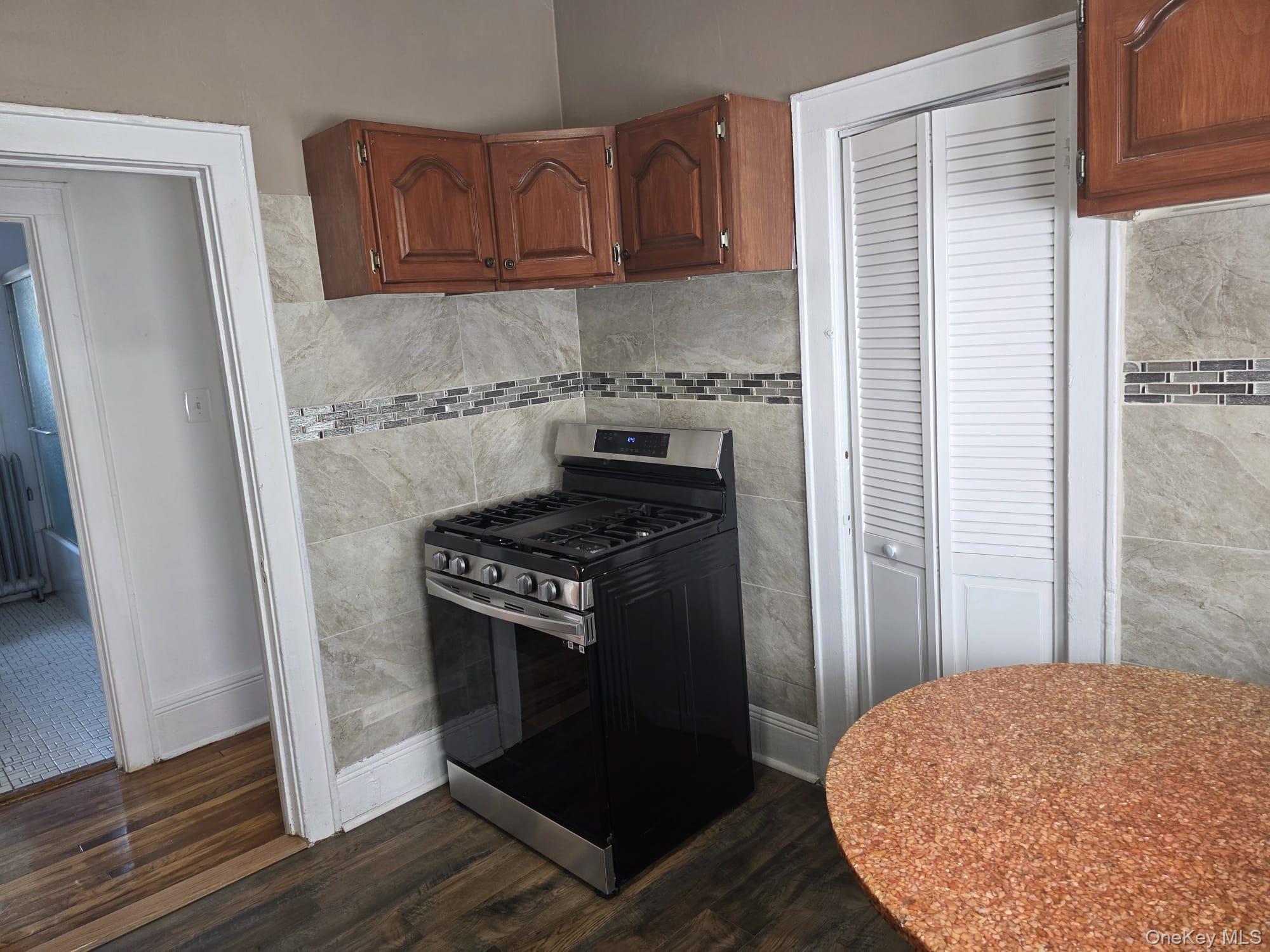420 Bedford Avenue – For Rent photo 14