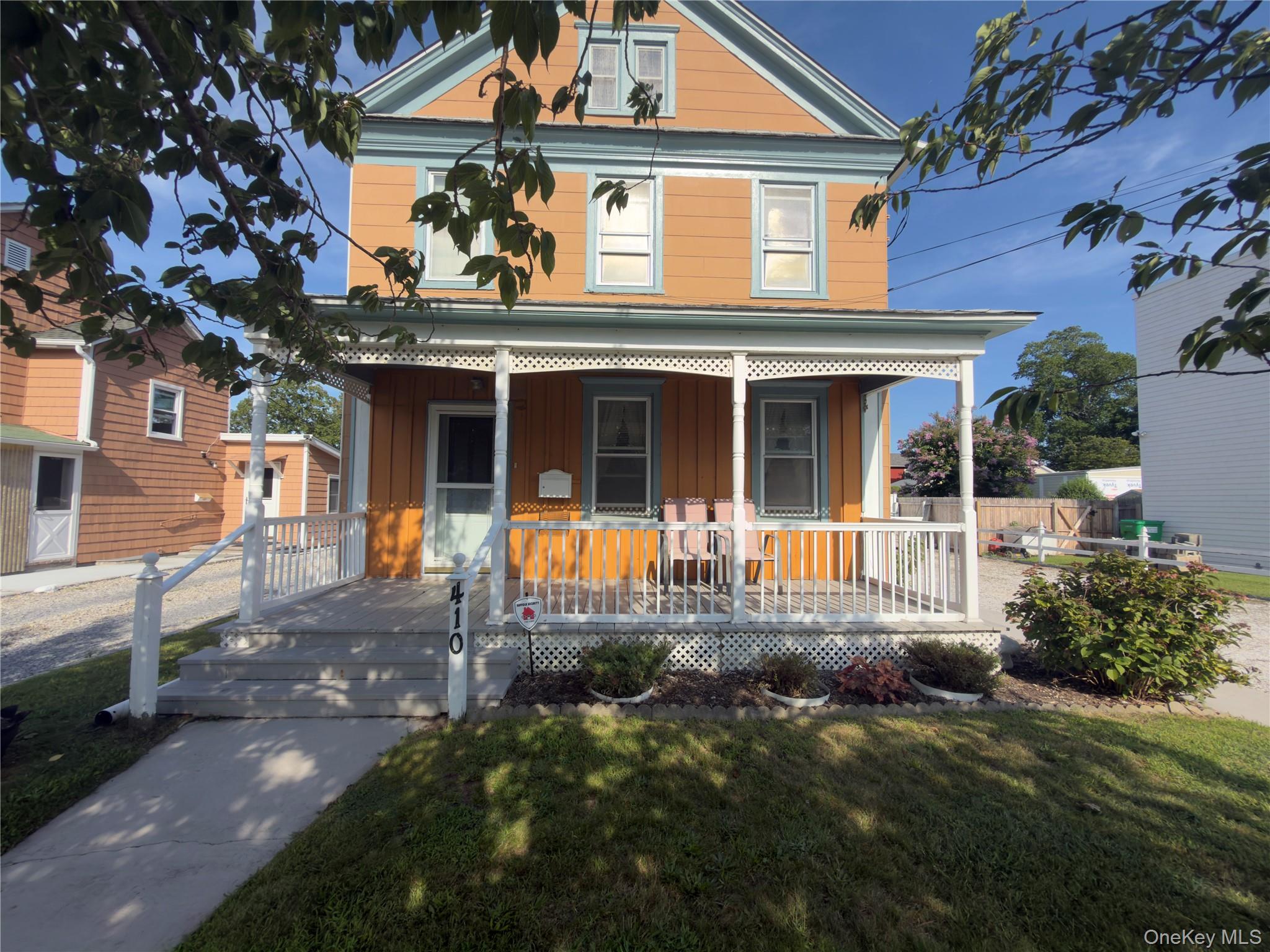 410 6th Street – For Sale