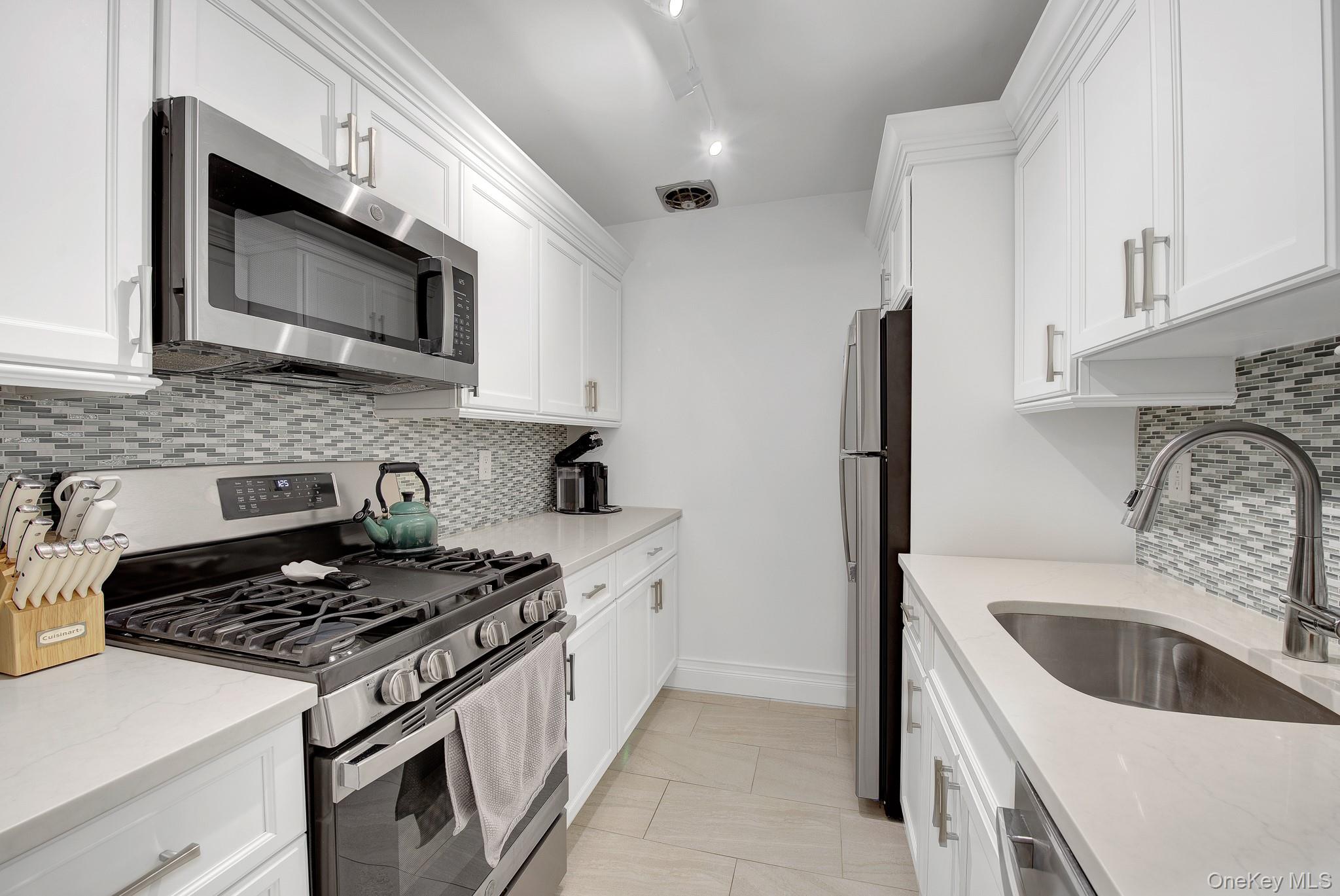 711 Shore Road, Unit 1N photo 6