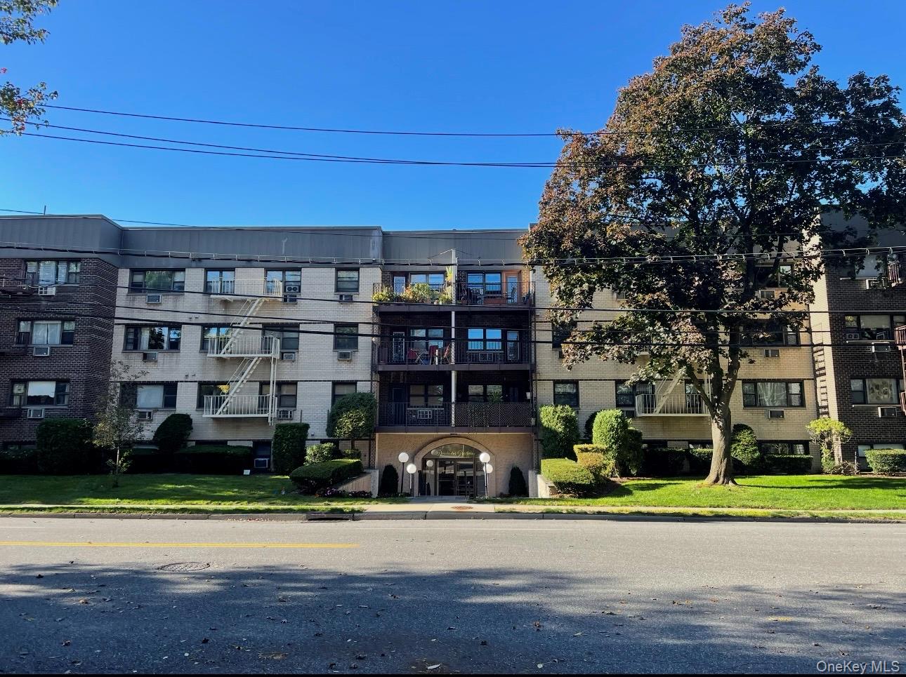 2261 Palmer Avenue, Unit 1G
