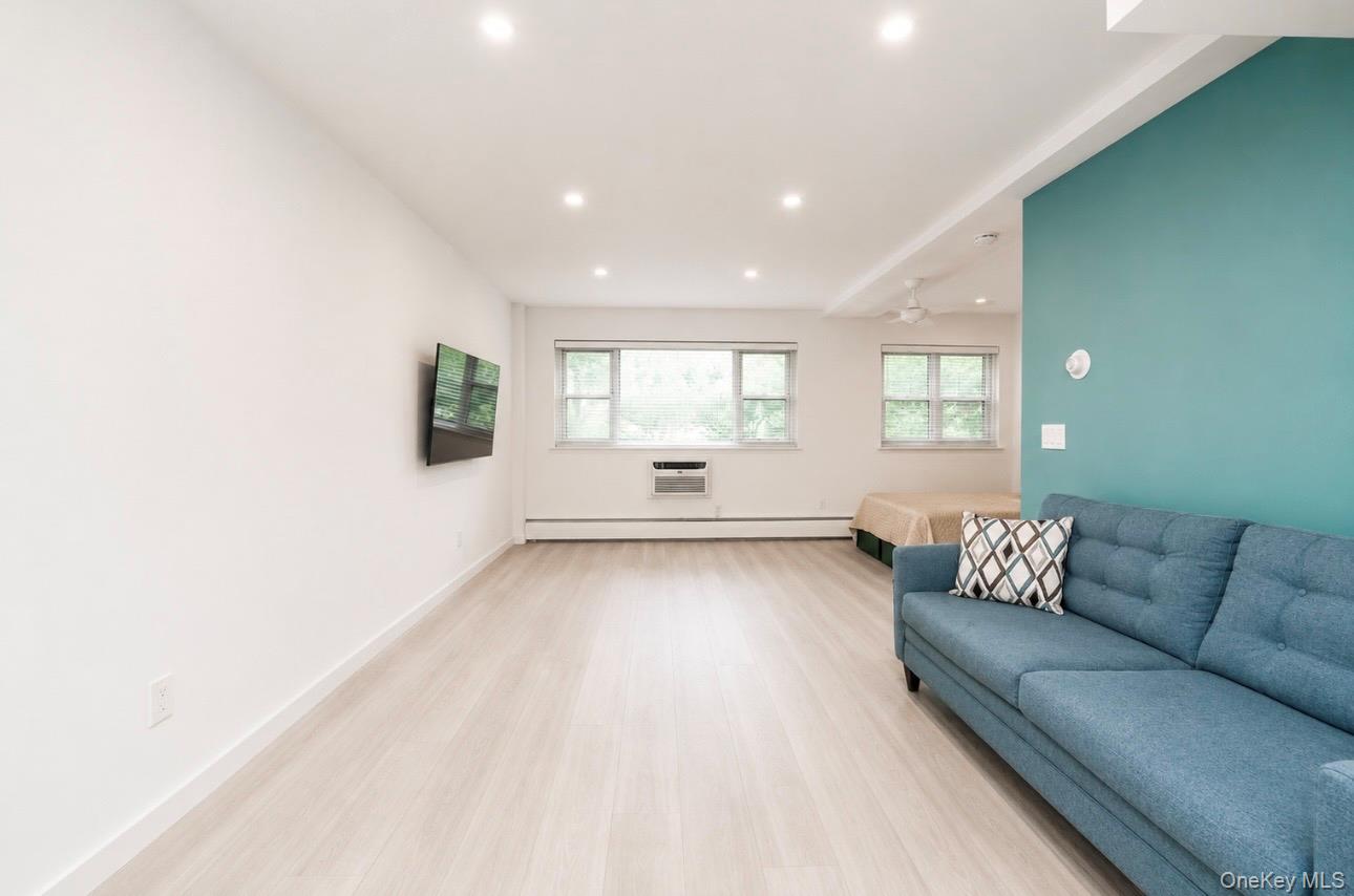 2261 Palmer Avenue, Unit 1G photo 4