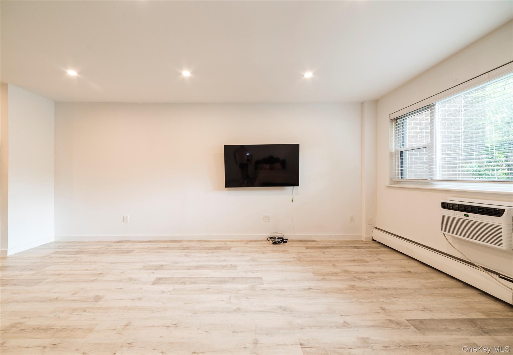 2261 Palmer Avenue, Unit 1G photo 8