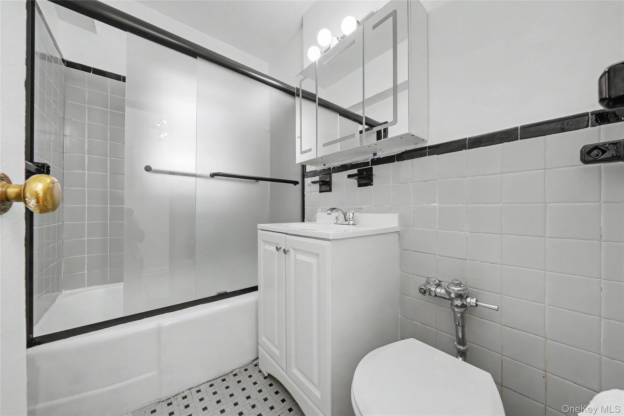 465 E Lincoln Avenue # 618, Mount Vernon NY 10552, Unit 321 photo 9