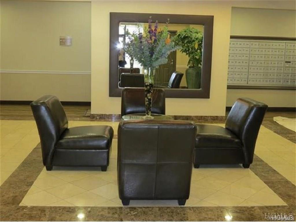 100 New Roc City Place, Unit 315 photo 3