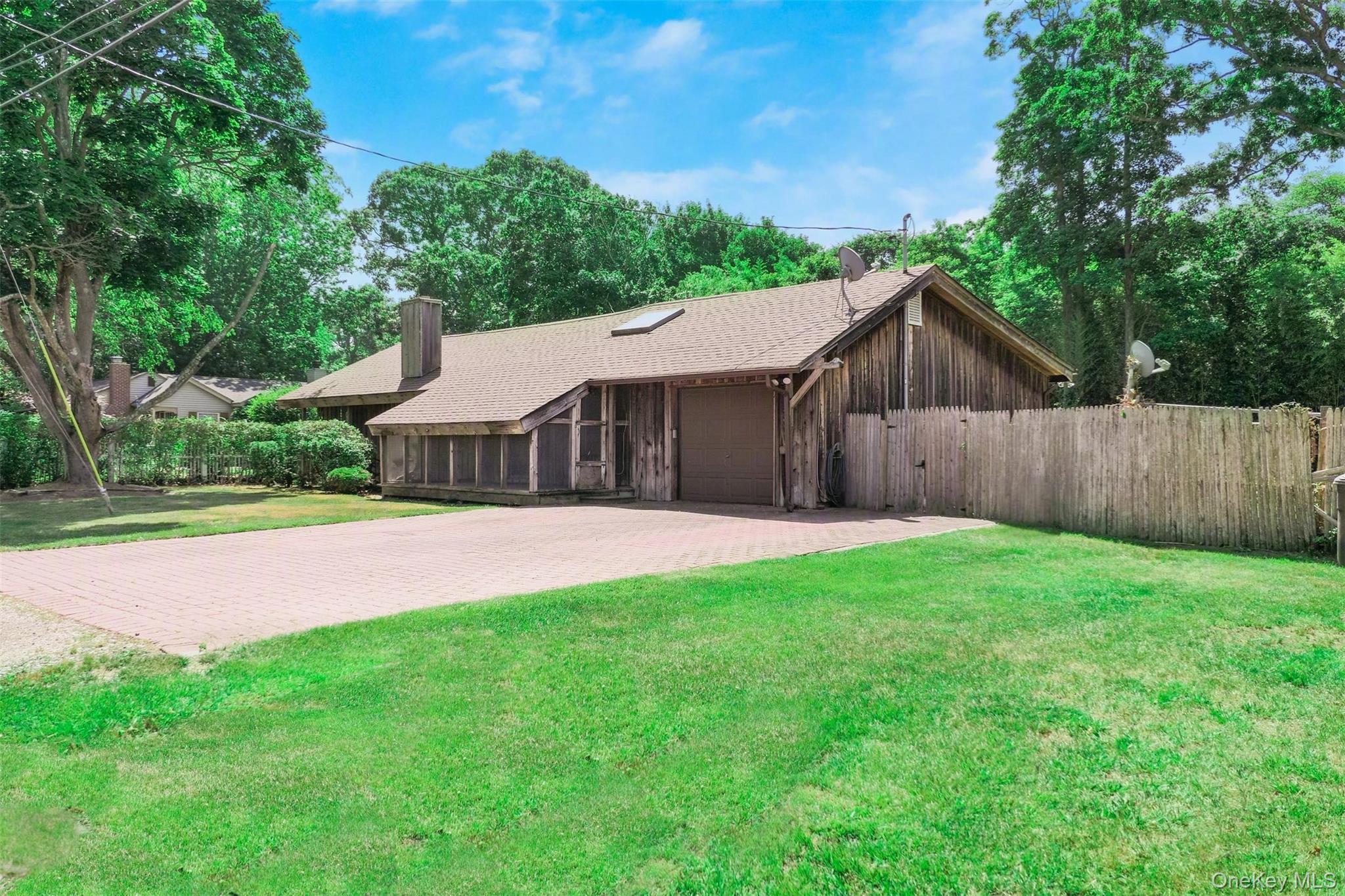 12 Clover Lane – For Sale photo 5
