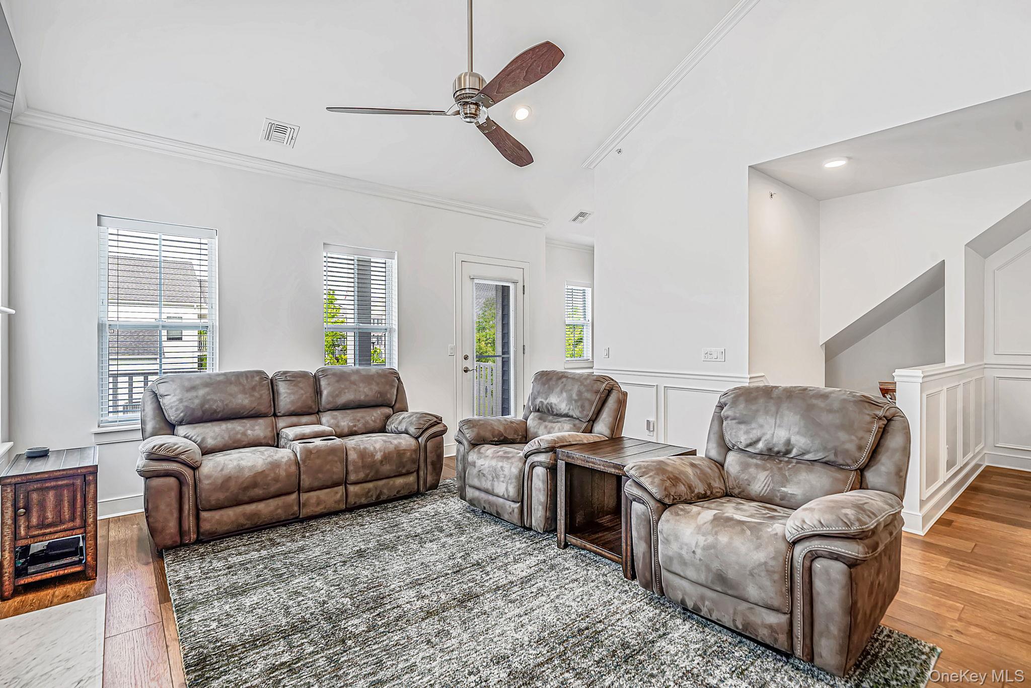14 Park Drive S – For Sale photo 13