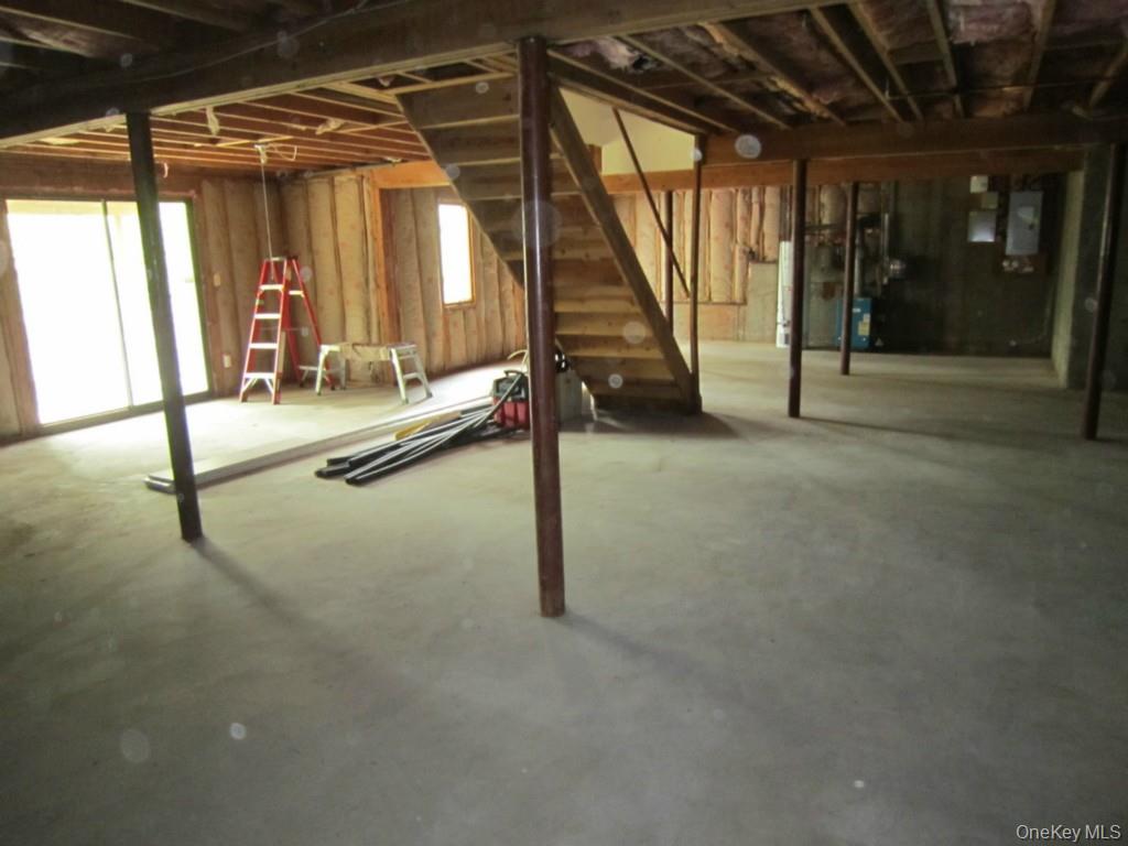 8 Friend Court – For Rent photo 24