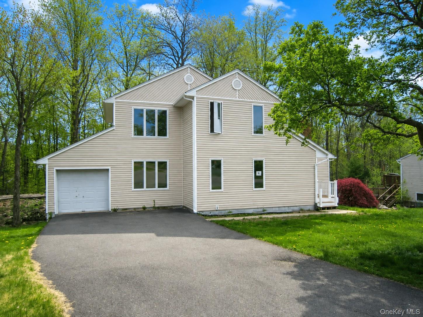 8 Friend Court – For Rent