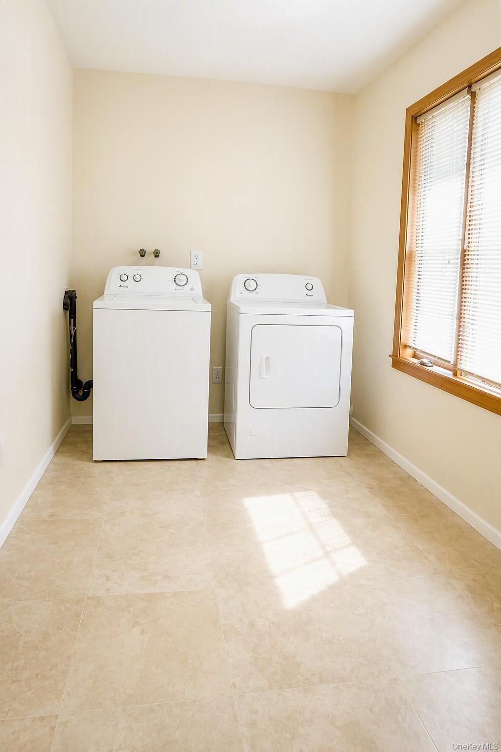 8 Friend Court – For Rent photo 22
