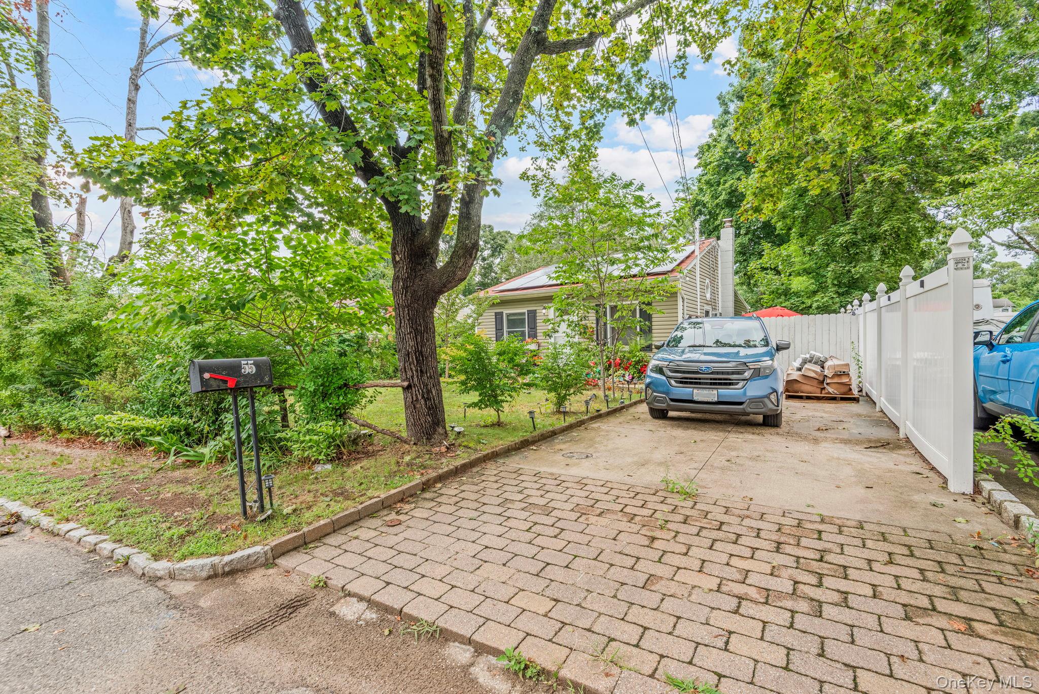 55 Inwood Avenue – For Rent photo 2