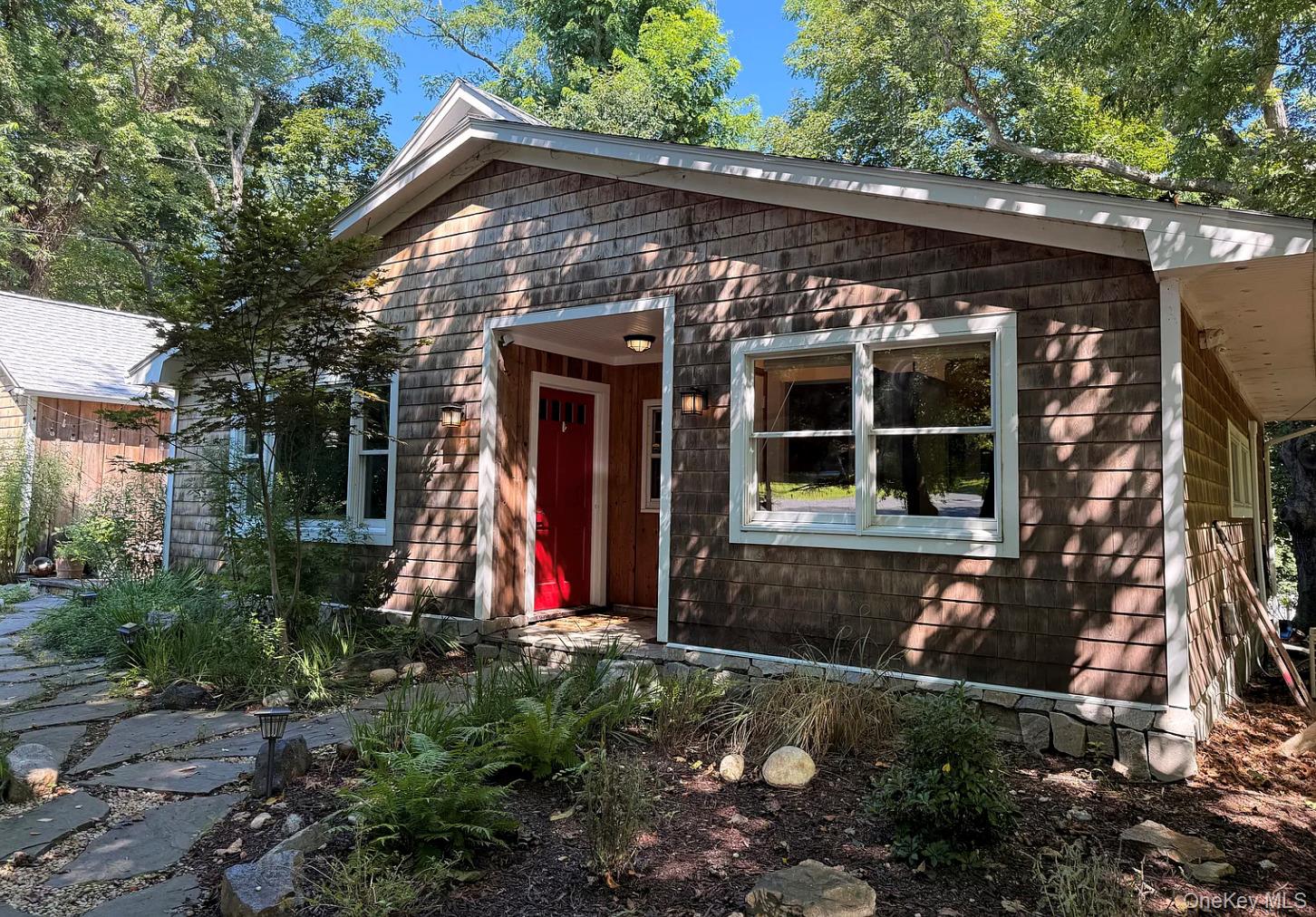 331 Thompson Street – For Rent
