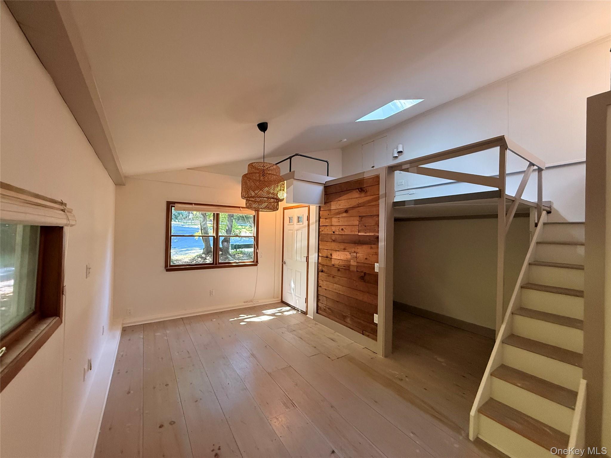331 Thompson Street – For Rent photo 9