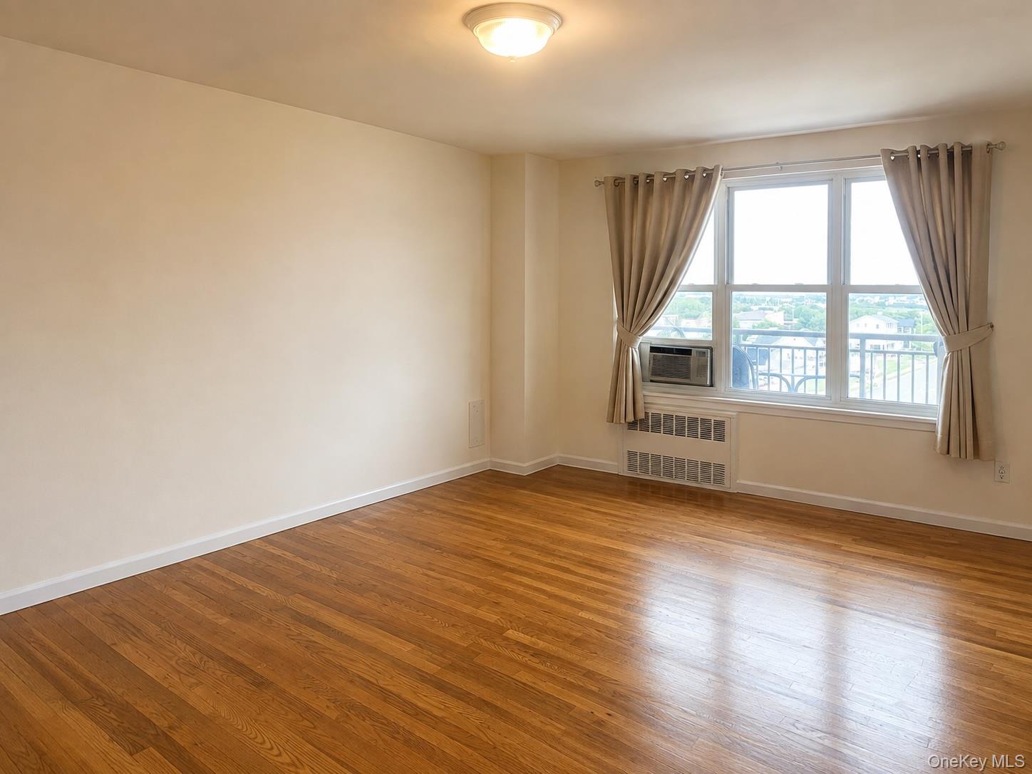 855 Broadway E, Unit 5C photo 2