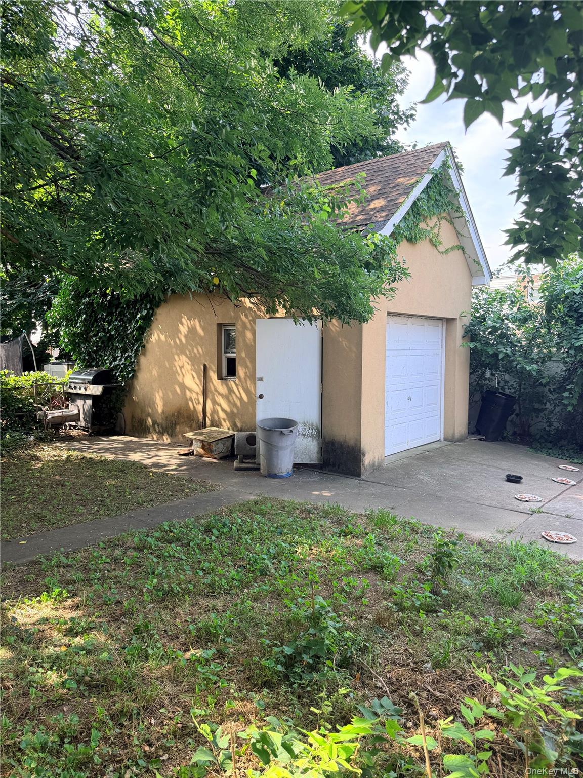 4200 E Tremont Avenue – For Sale photo 4