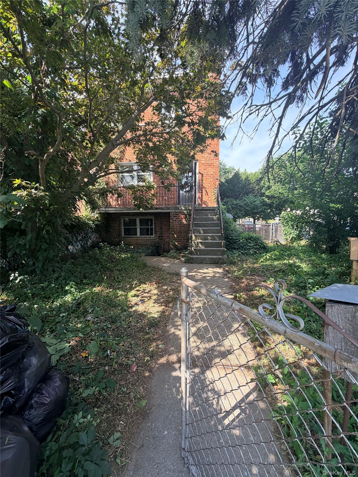 4200 E Tremont Avenue – For Sale